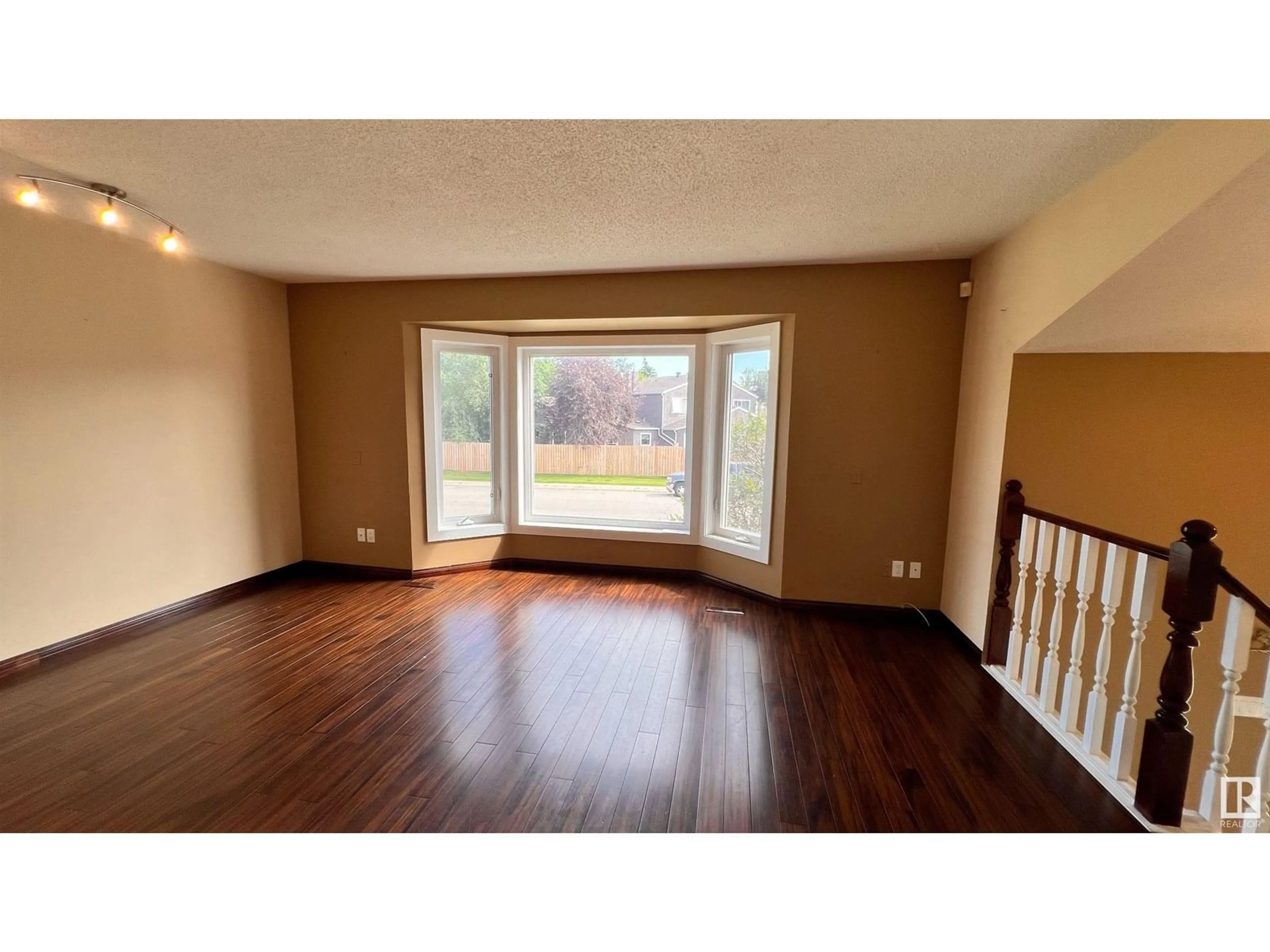 A pic of a room for 17324 92 AV, Edmonton Alberta T5T3C2