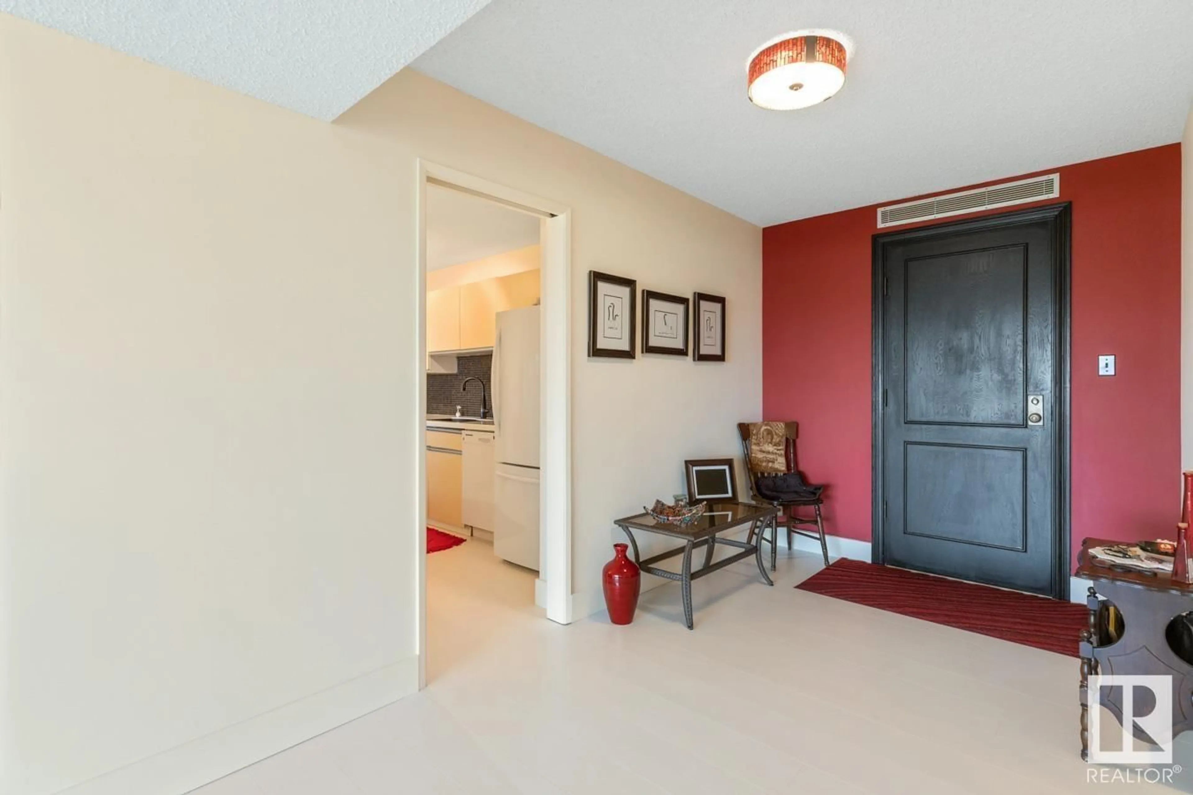 Indoor foyer for #402 - 9929 SASKATCHEWAN DR, Edmonton Alberta T6E6E5
