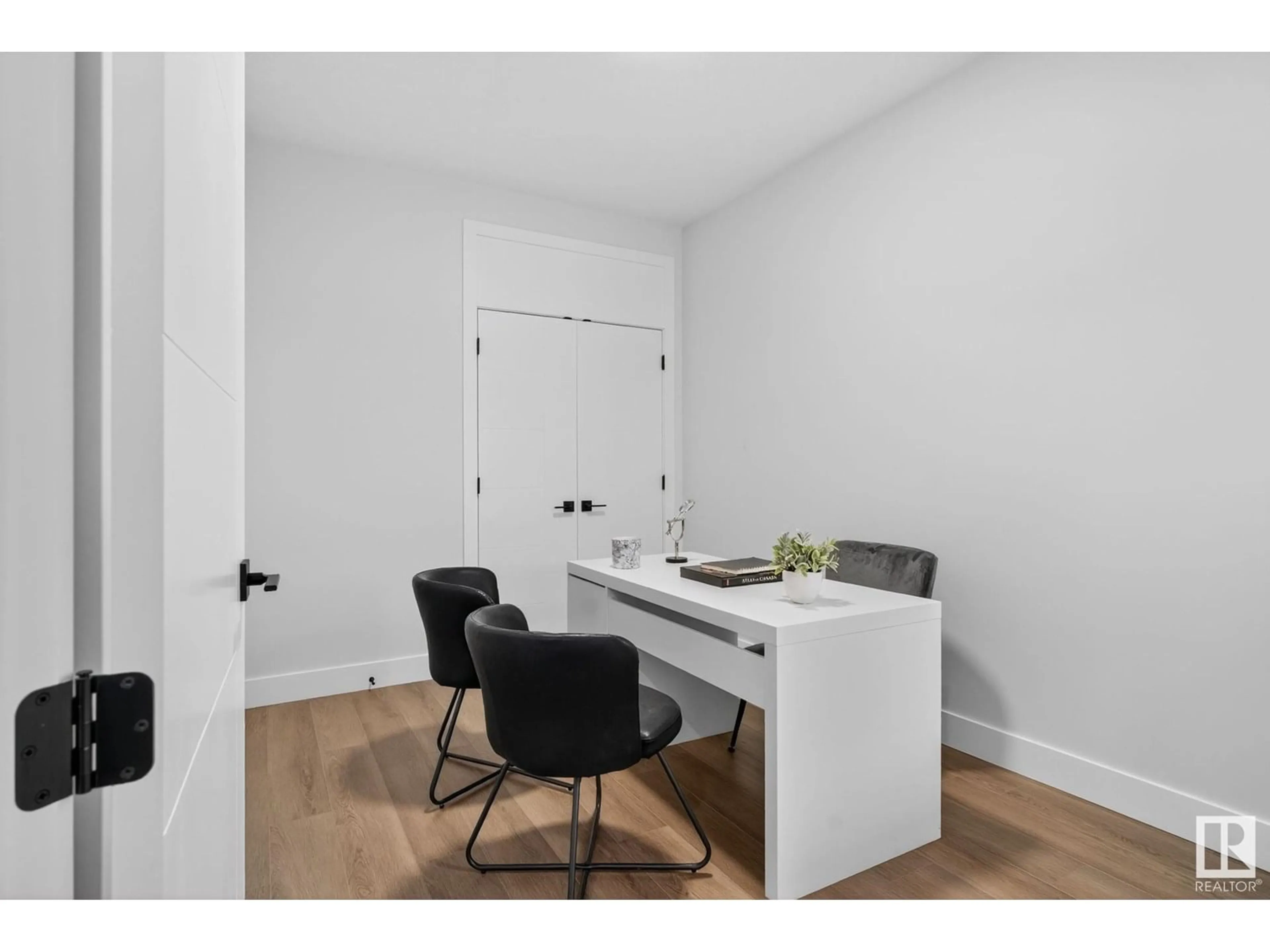 A pic of a room for 8 EDGEFIELD WY, St. Albert Alberta T8N8A1