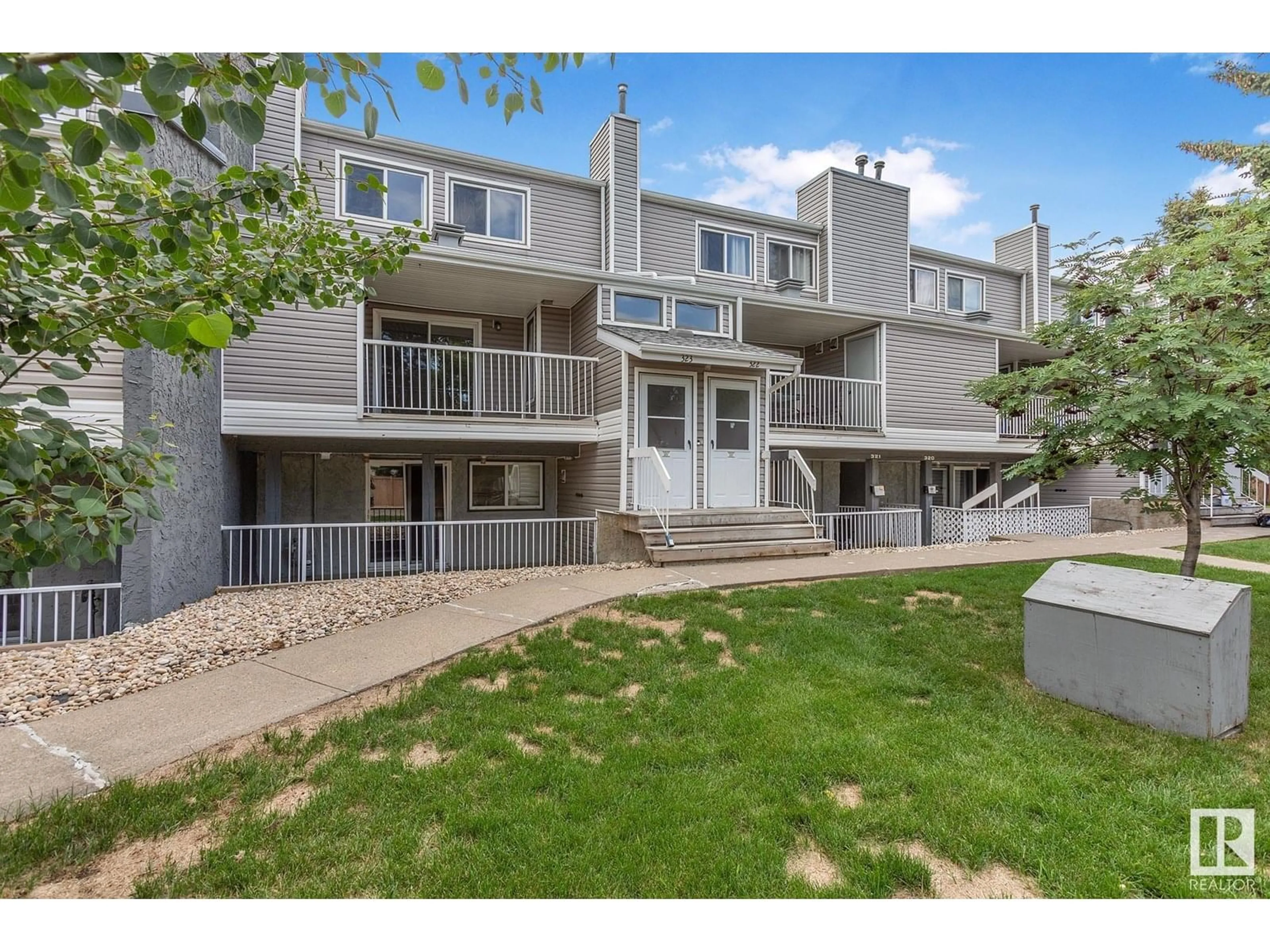 A pic from outside/outdoor area/front of a property/back of a property/a pic from drone, unknown for 323 - 10404 24 AV, Edmonton Alberta T6J4J7
