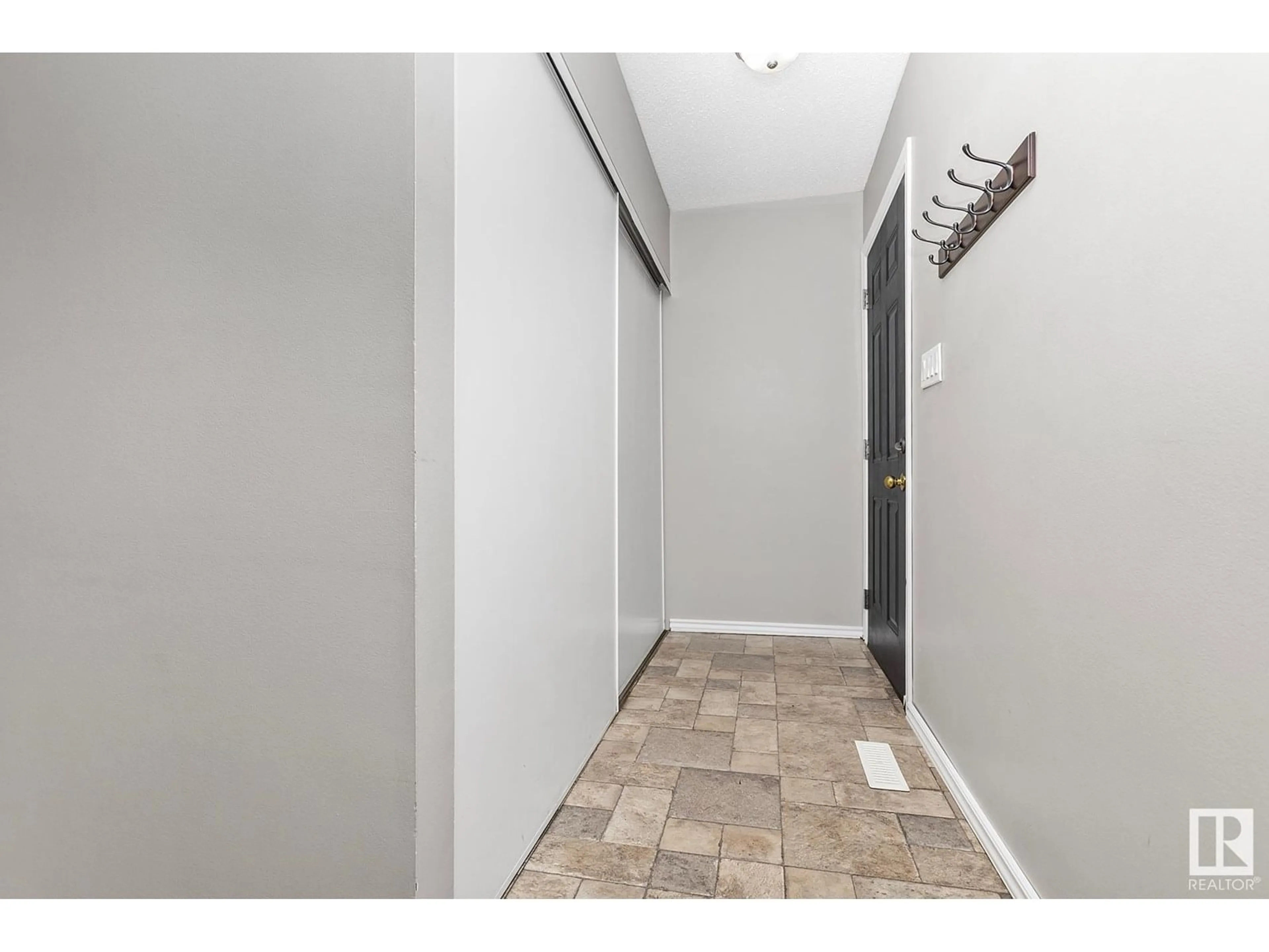 Unknown for 323 - 10404 24 AV, Edmonton Alberta T6J4J7