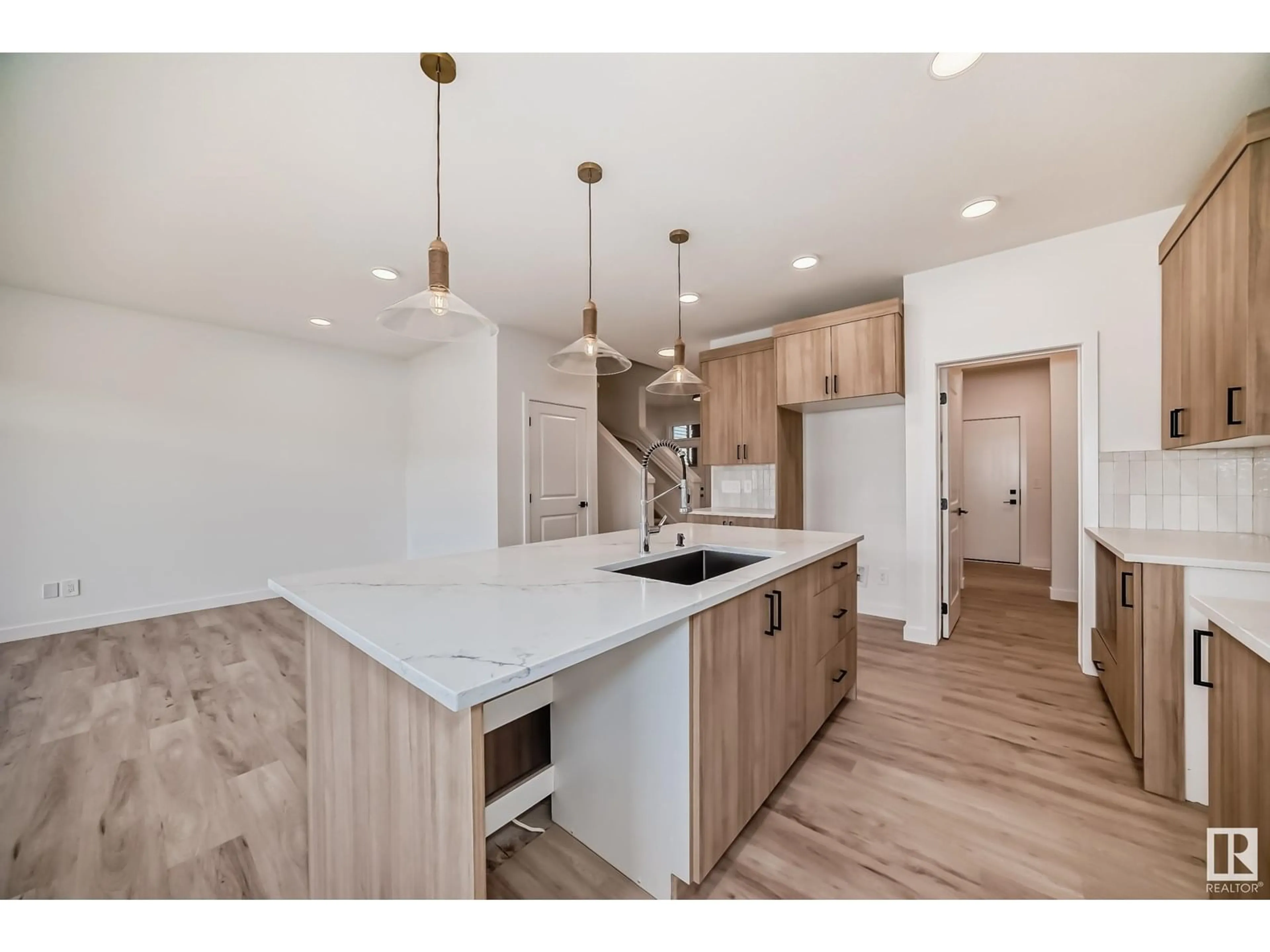Open concept kitchen, unknown for 5442 KOOTOOK RD, Edmonton Alberta T6W4Z7