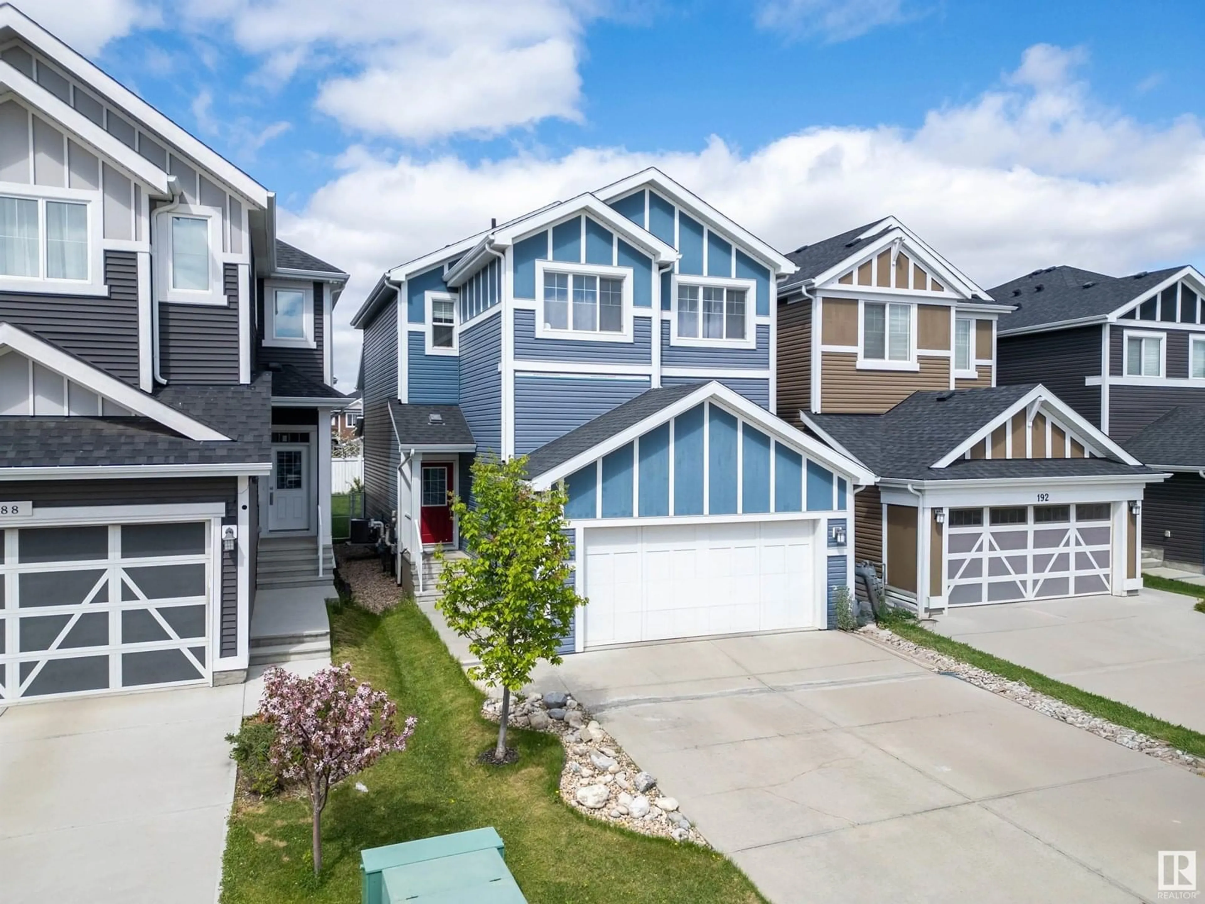 Home with vinyl exterior material, street for 190 STURTZ BN, Leduc Alberta T9E0E6
