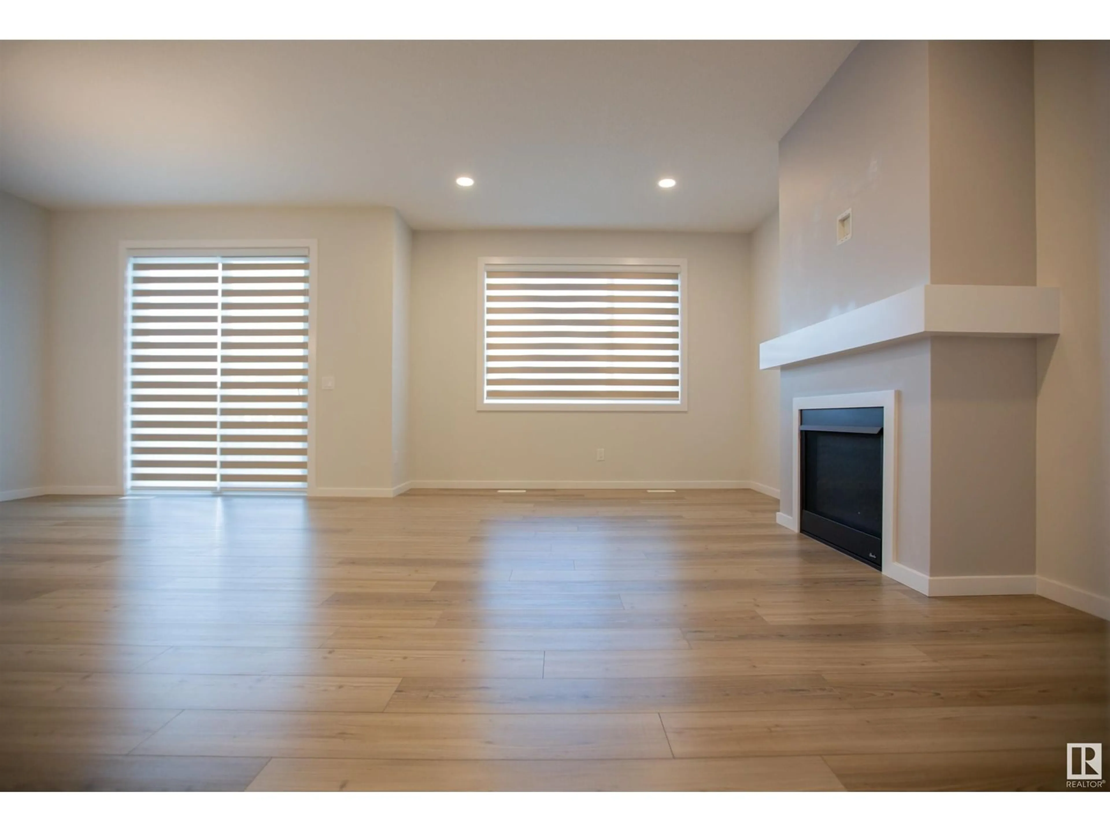 A pic of a room for NW - 2815 200 ST, Edmonton Alberta T6M0W8