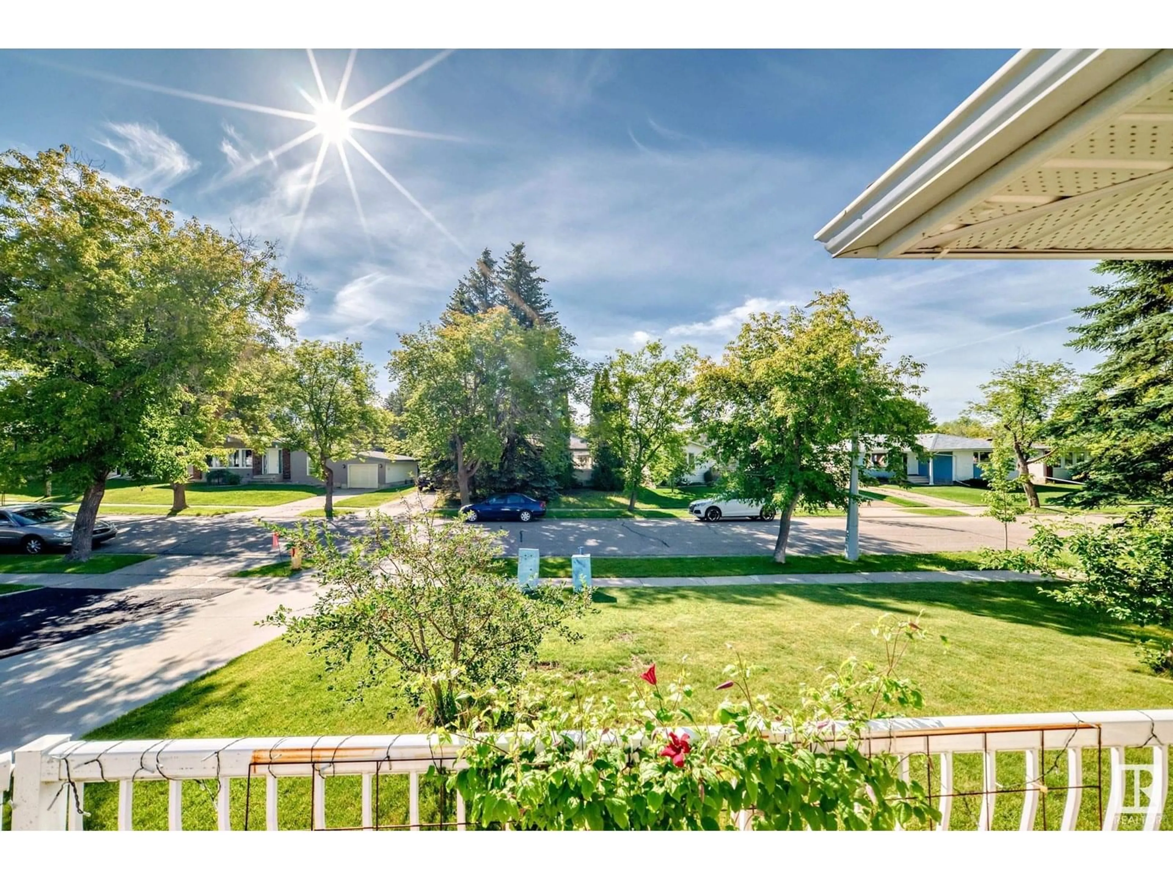 A pic from outside/outdoor area/front of a property/back of a property/a pic from drone, unknown for 46 AMBER CR, St. Albert Alberta T8N2J1