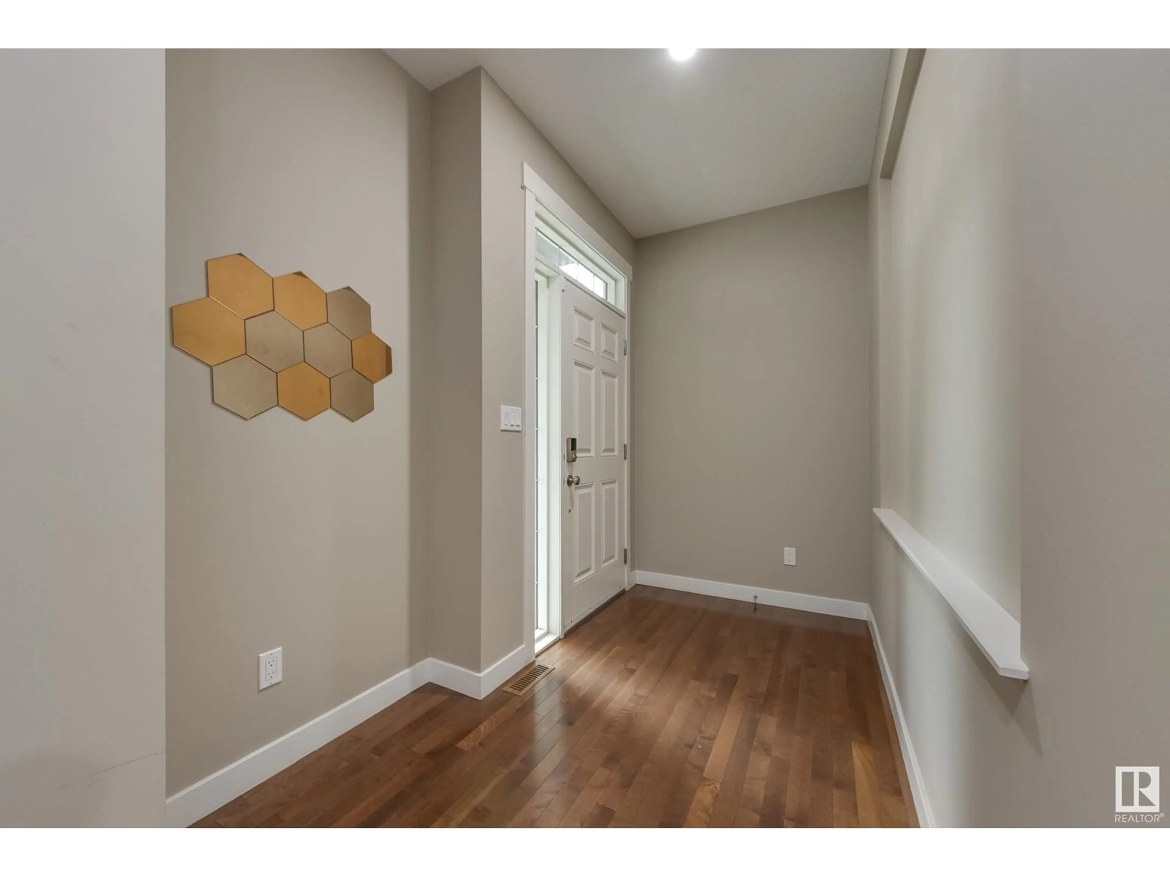Indoor entryway for 5911 168 AV, Edmonton Alberta T5Y0P4