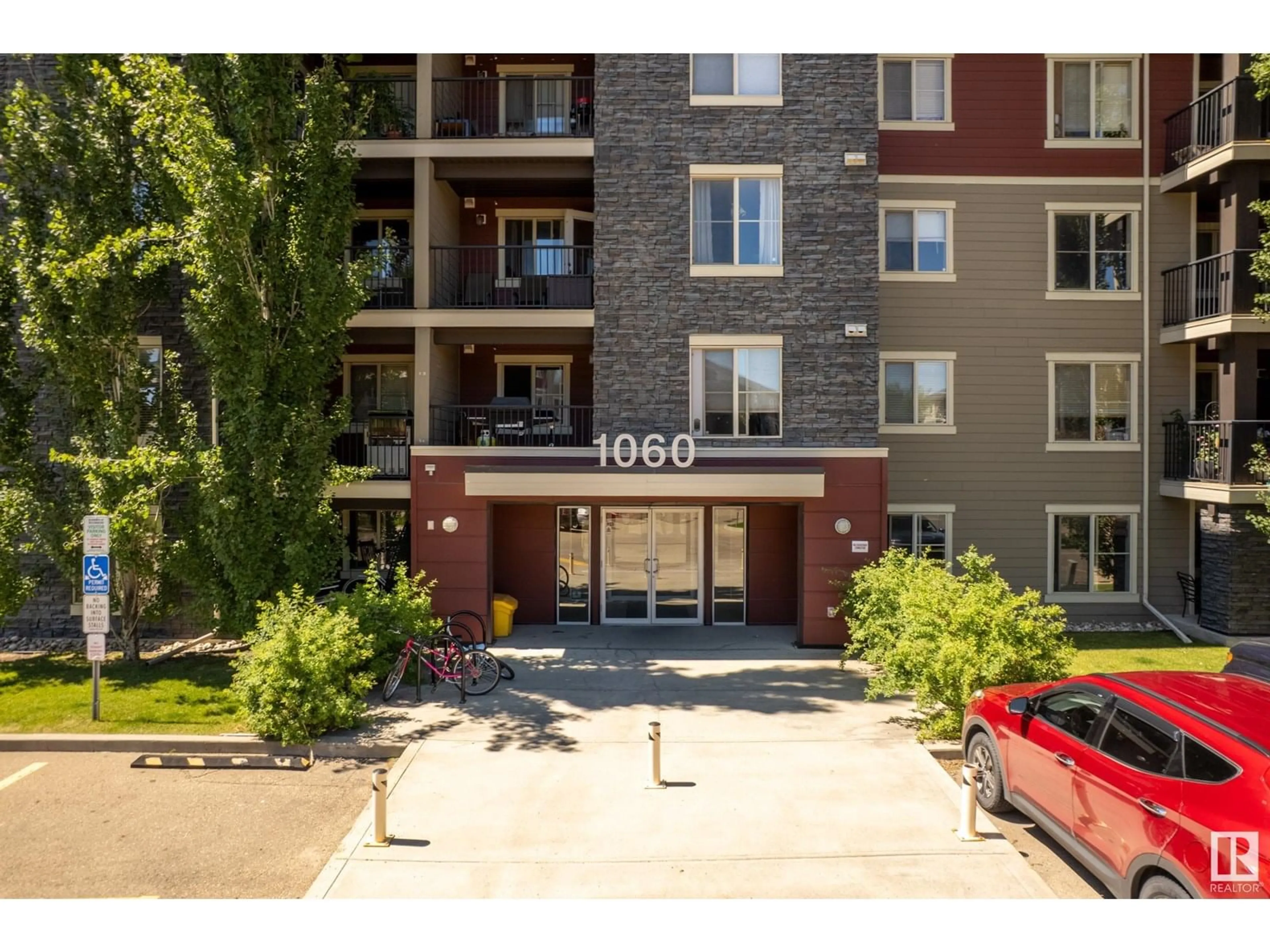 Unknown for 404 - 1060 MCCONACHIE BV, Edmonton Alberta T5Y0W9