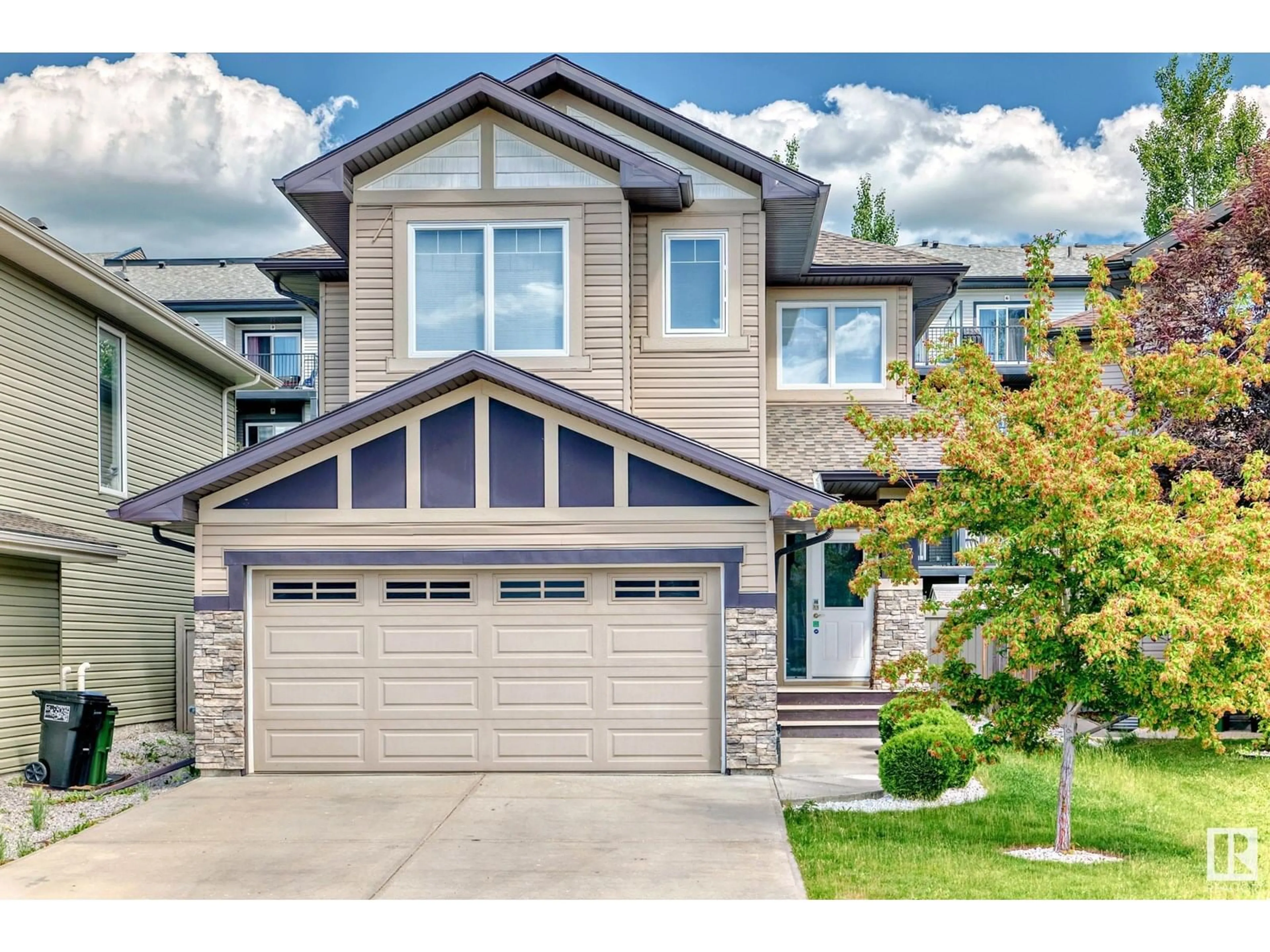 Home with vinyl exterior material, street for 723 57 ST, Edmonton Alberta T6X0G6