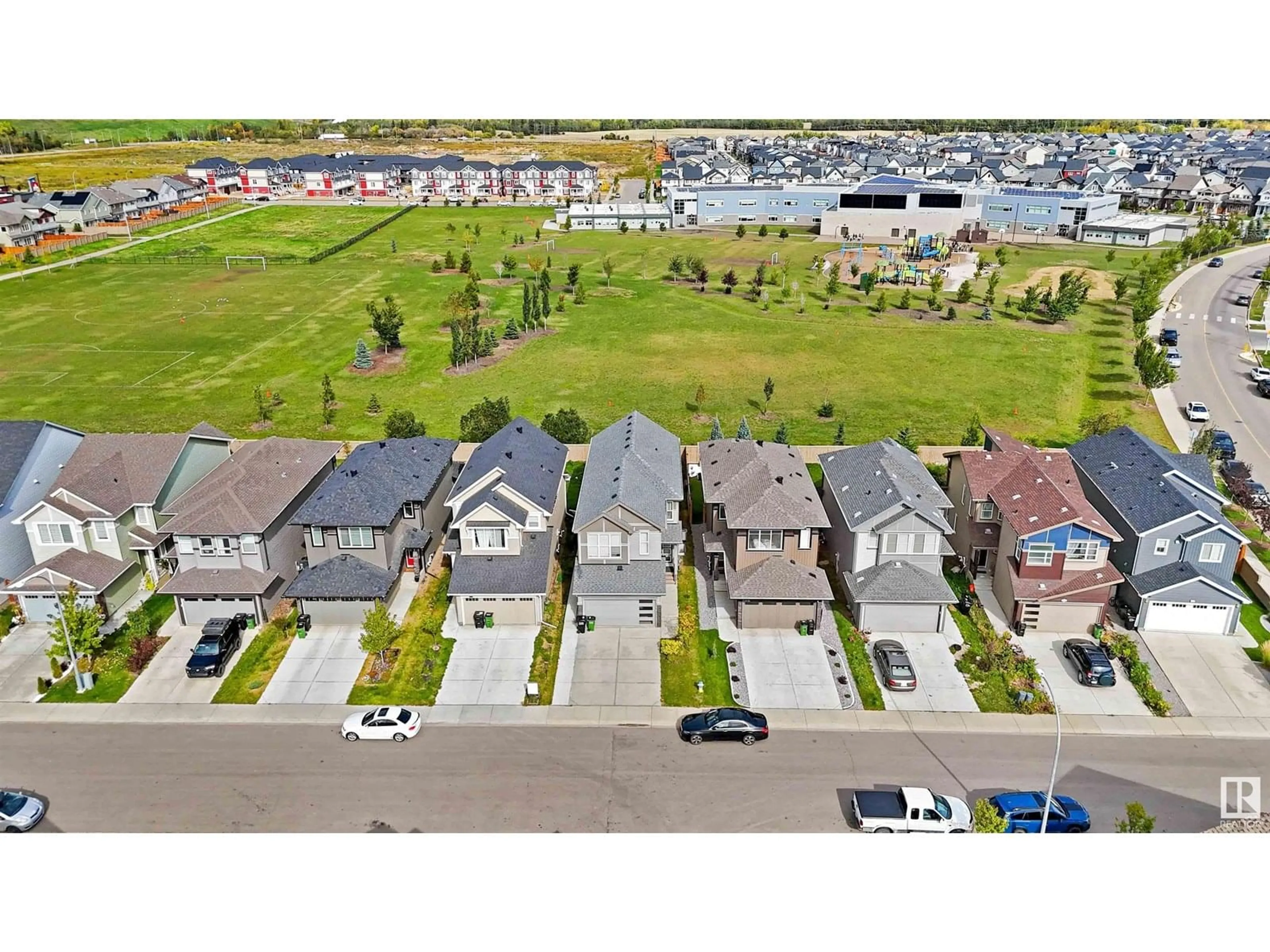 A pic from outside/outdoor area/front of a property/back of a property/a pic from drone, street for 22620 96 AV NW, Edmonton Alberta T5T7K7
