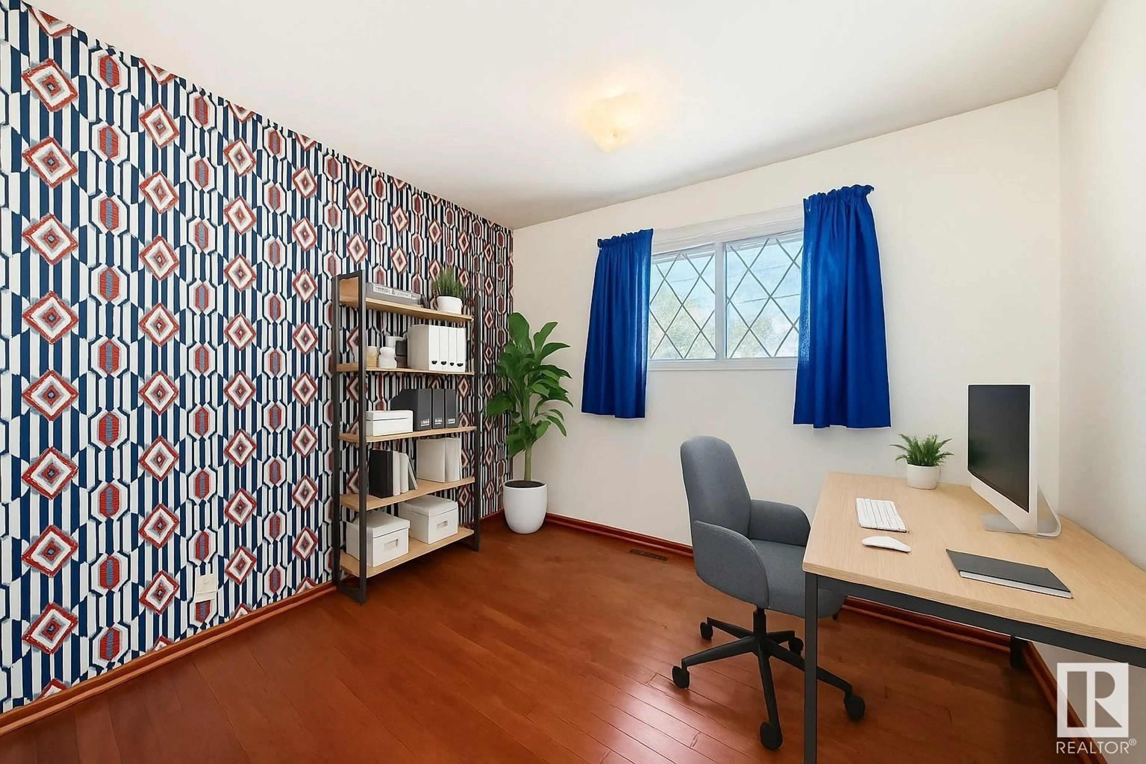 A pic of a room for 10607 132 AV, Edmonton Alberta T5E0Z3