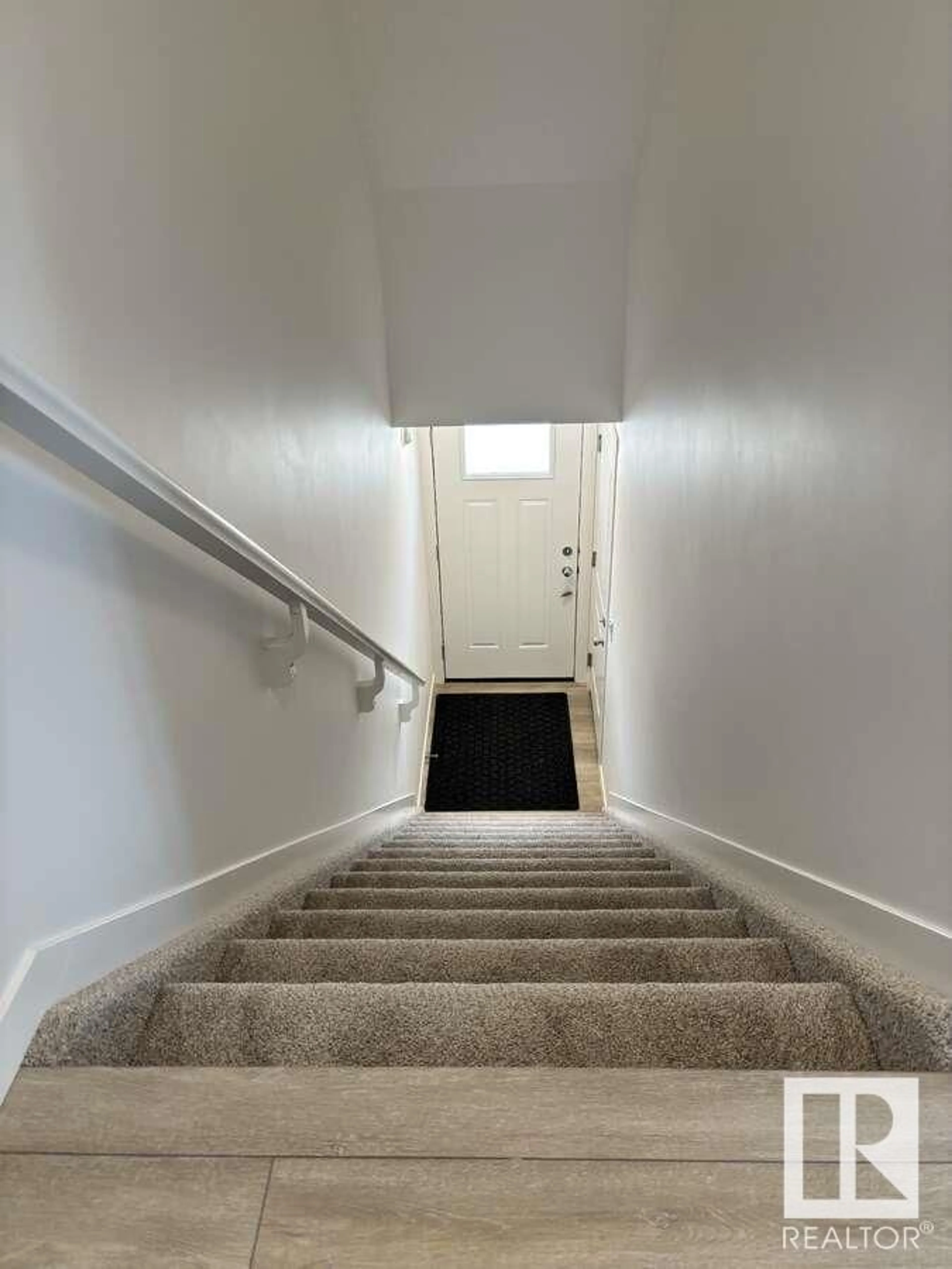 Stairs for #52 - 1025 SECORD PM NW, Edmonton Alberta T5T7V4