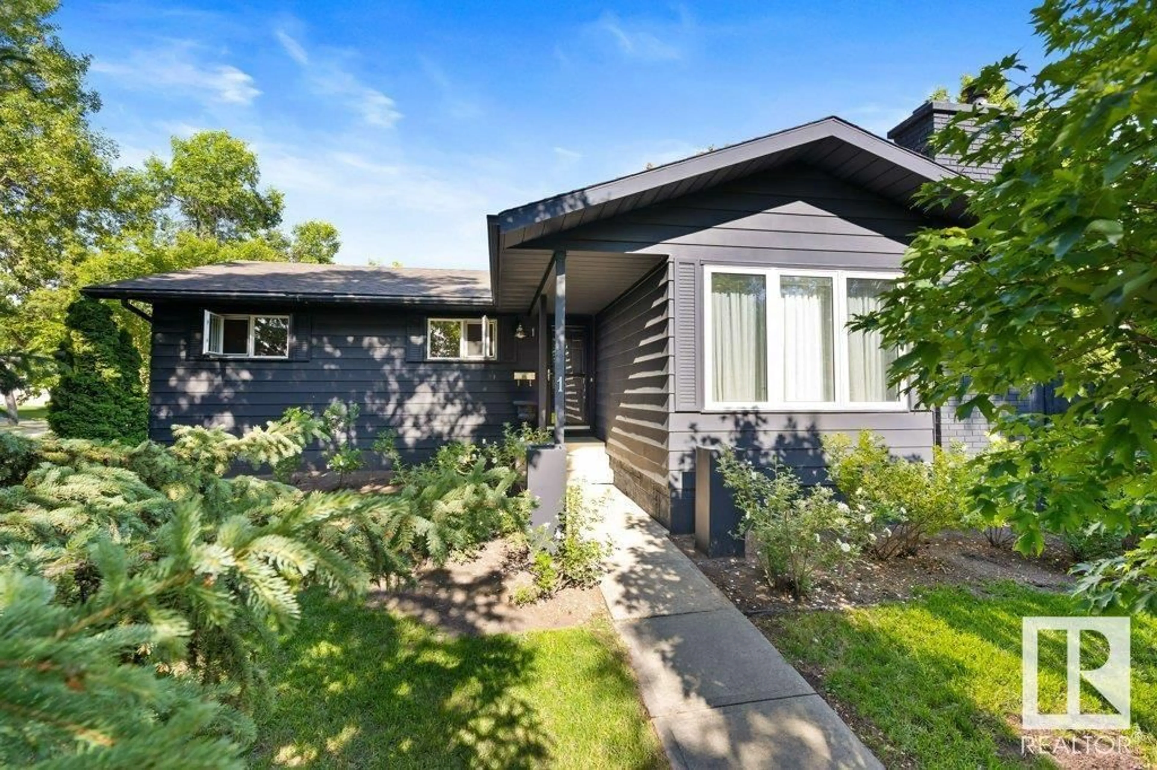Home with brick exterior material, street for 1 LAWRENCE CR, St. Albert Alberta T8N1S9