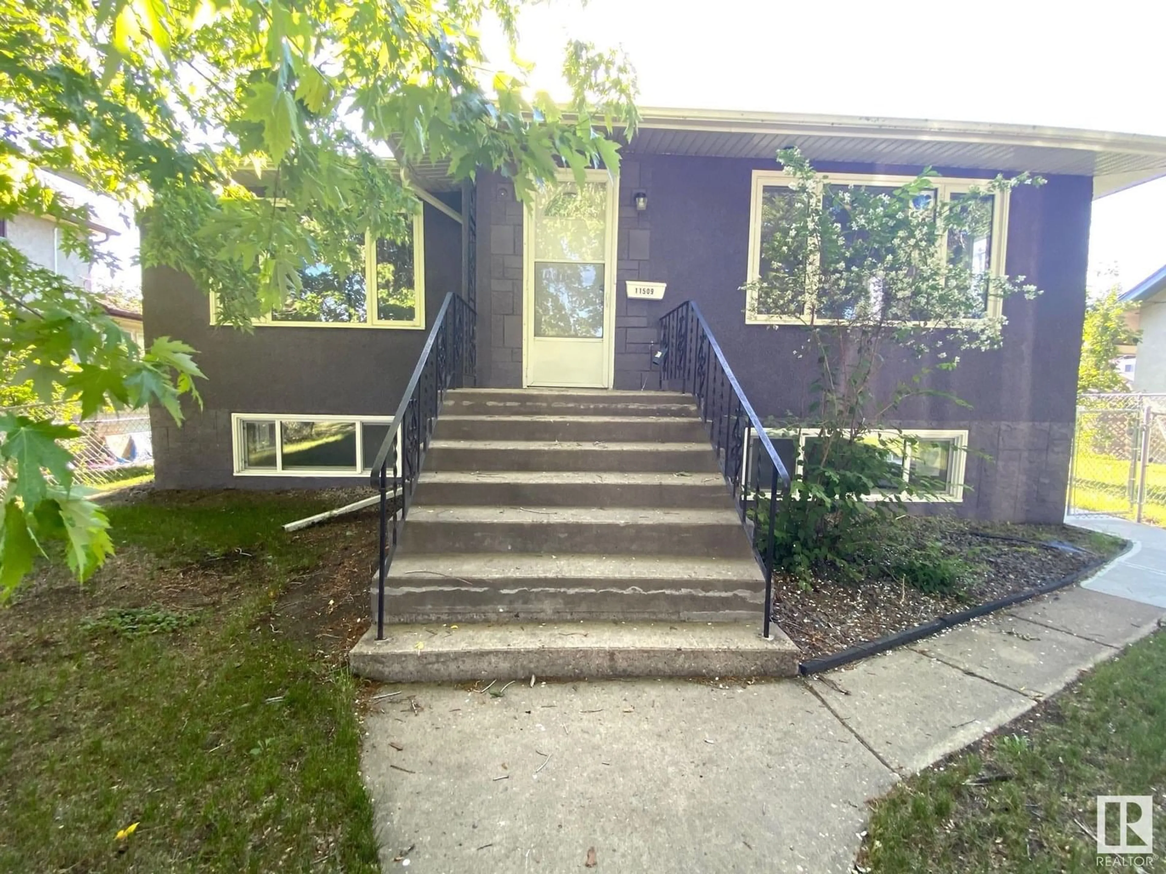 Unknown for NW - 11509 84 ST, Edmonton Alberta T5B3B6