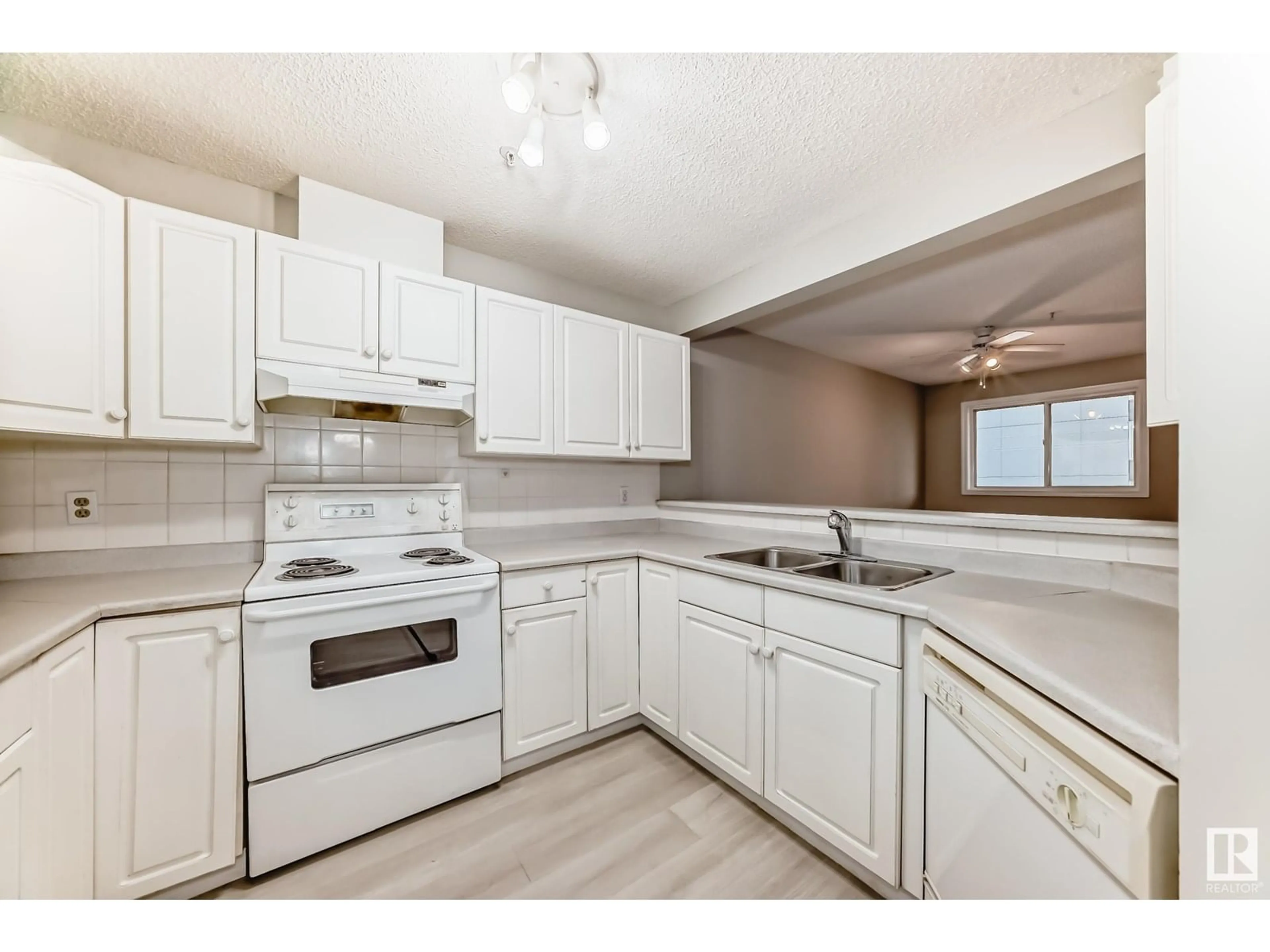 Standard kitchen, unknown for #308 - 10153 117 ST, Edmonton Alberta T5K1X5