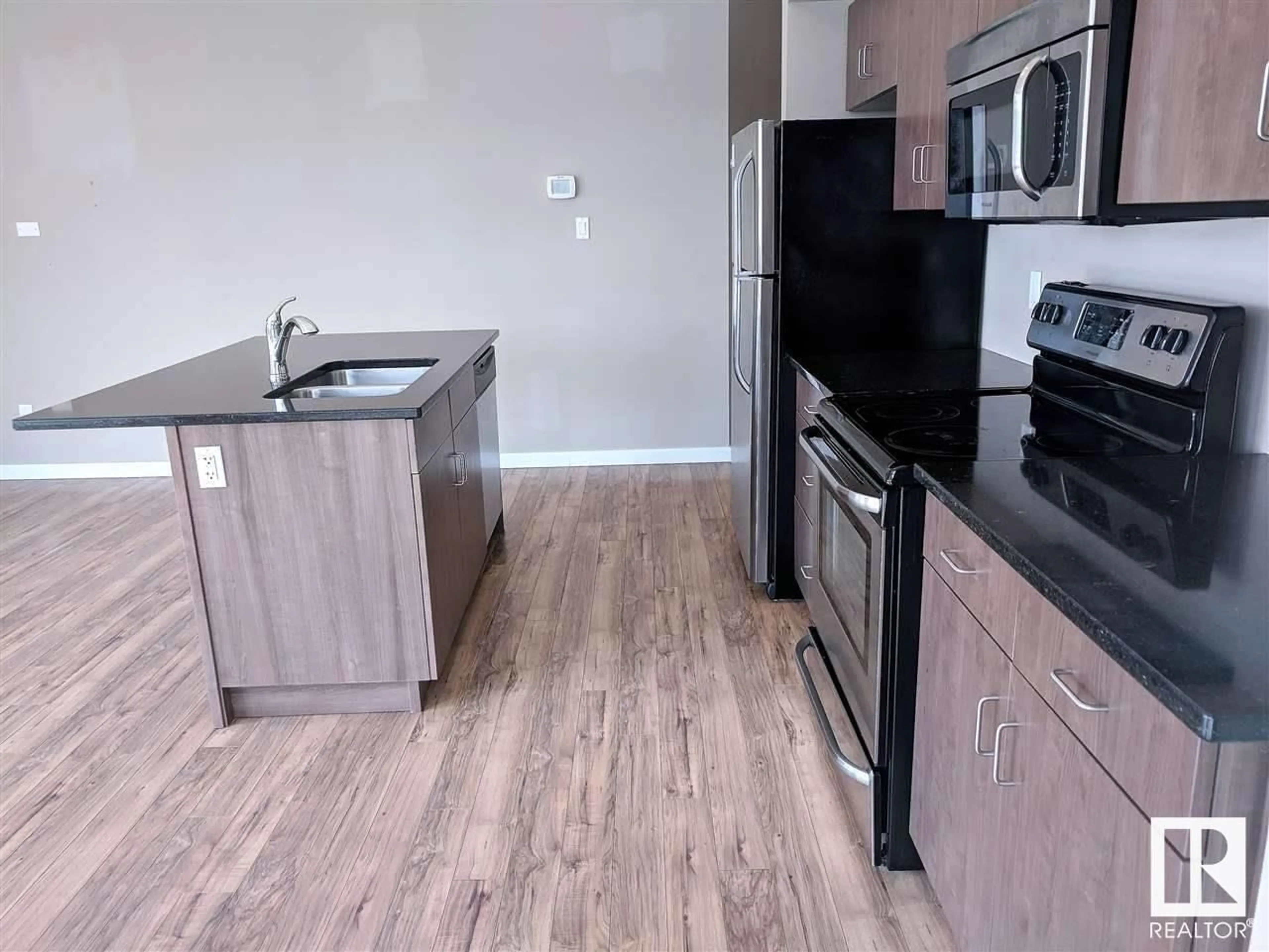 Standard kitchen, wood/laminate floor for #405 - 10518 113 ST, Edmonton Alberta T5H0C6
