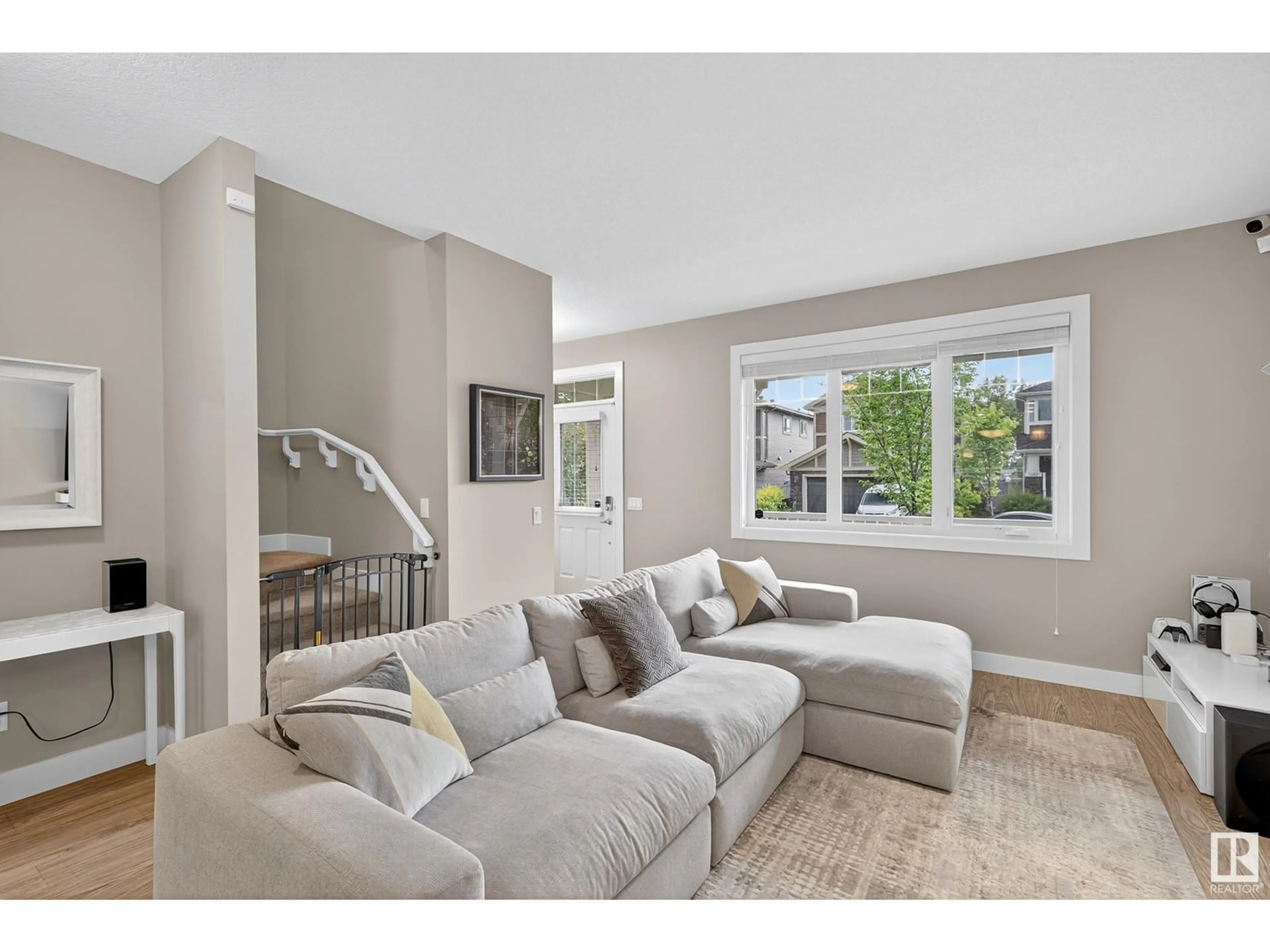 Living room with furniture, unknown for 7281 MORGAN RD, Edmonton Alberta T5E6V7