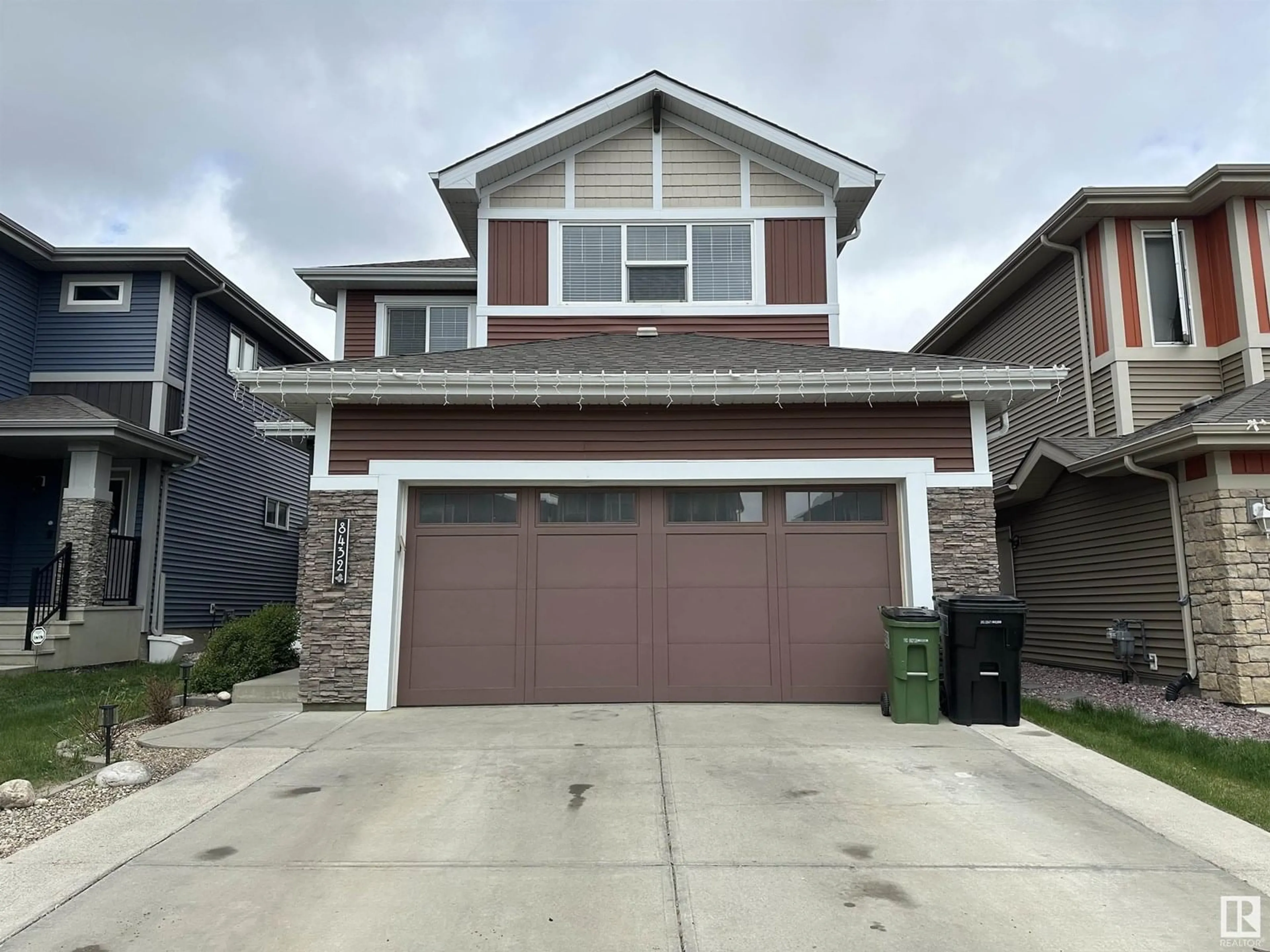 Unknown for NW - 8432 219 ST, Edmonton Alberta T5T7E1
