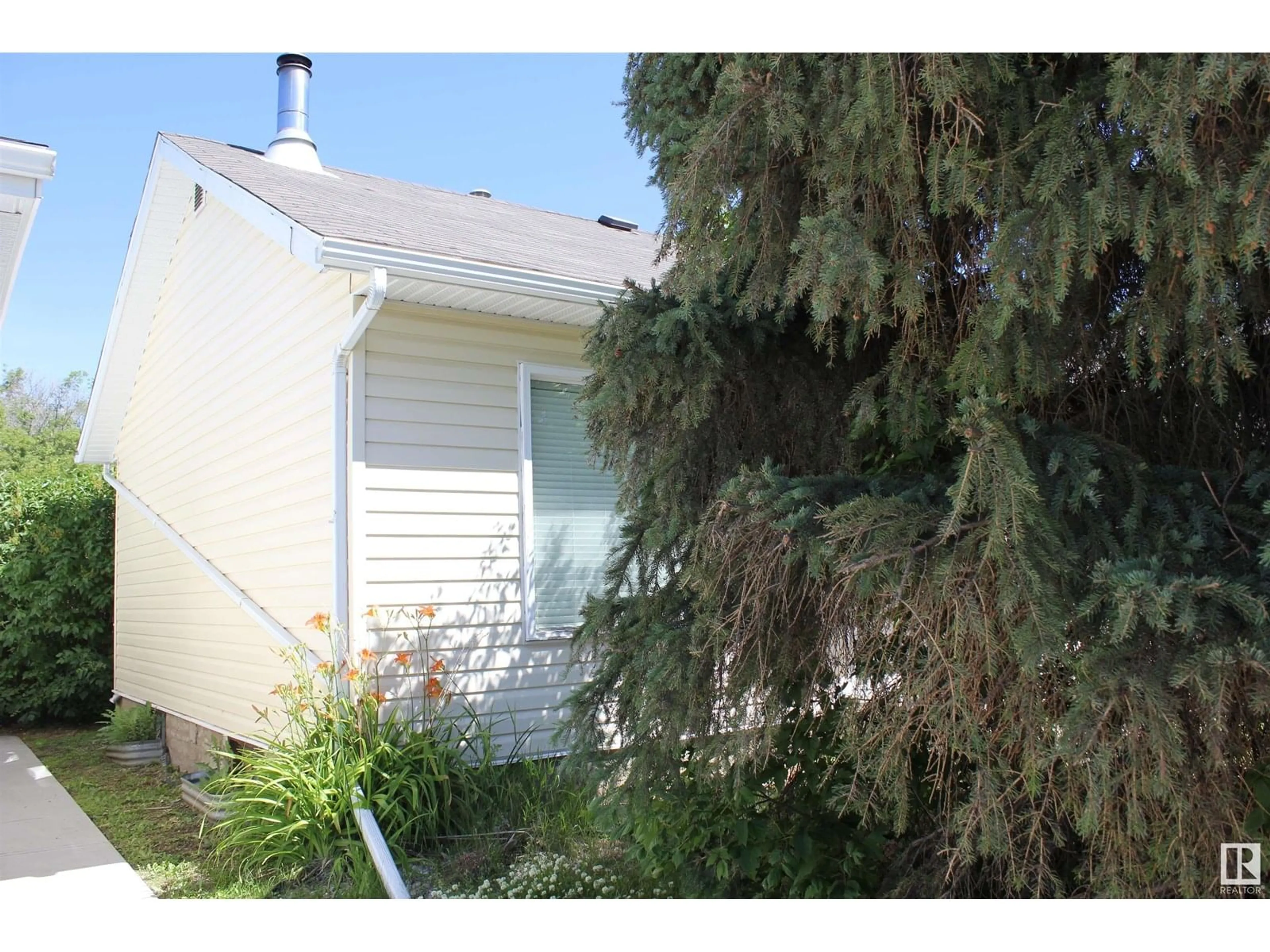 Unknown for 4914 51 AV, Elk Point Alberta T0A1A0