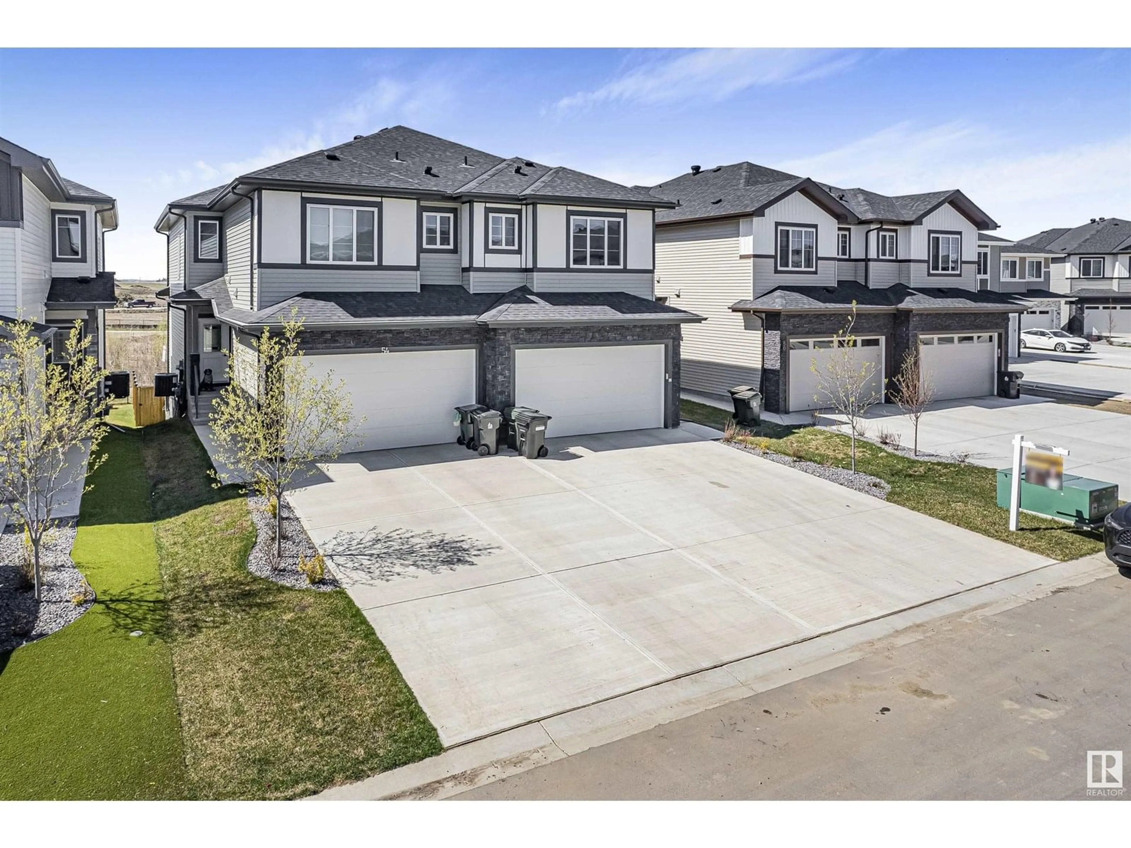 A pic from outside/outdoor area/front of a property/back of a property/a pic from drone, street for 52 AMBERLEY BA, Spruce Grove Alberta T7X2X4