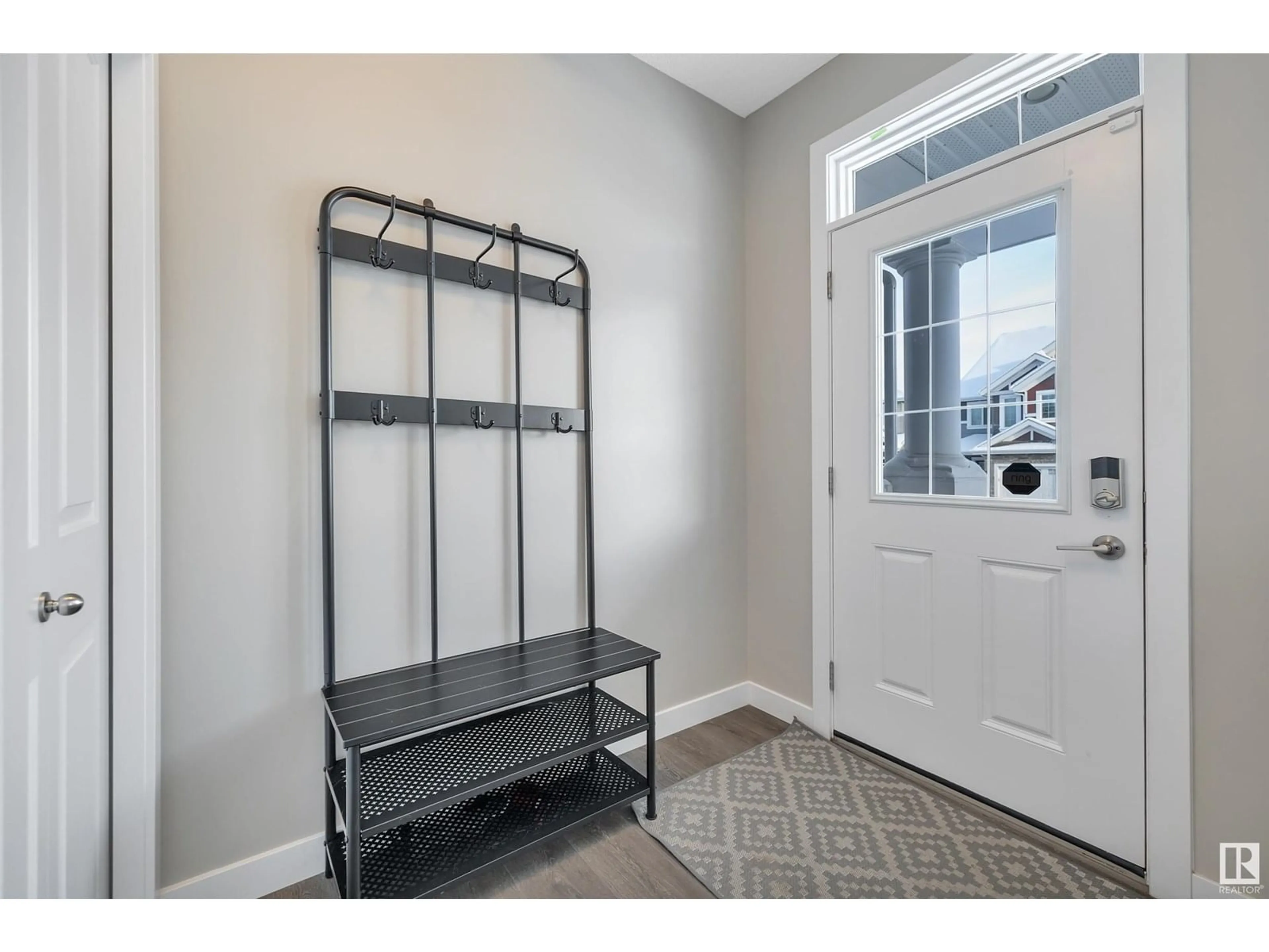 Indoor entryway for 2344 82 ST, Edmonton Alberta T6X2J7