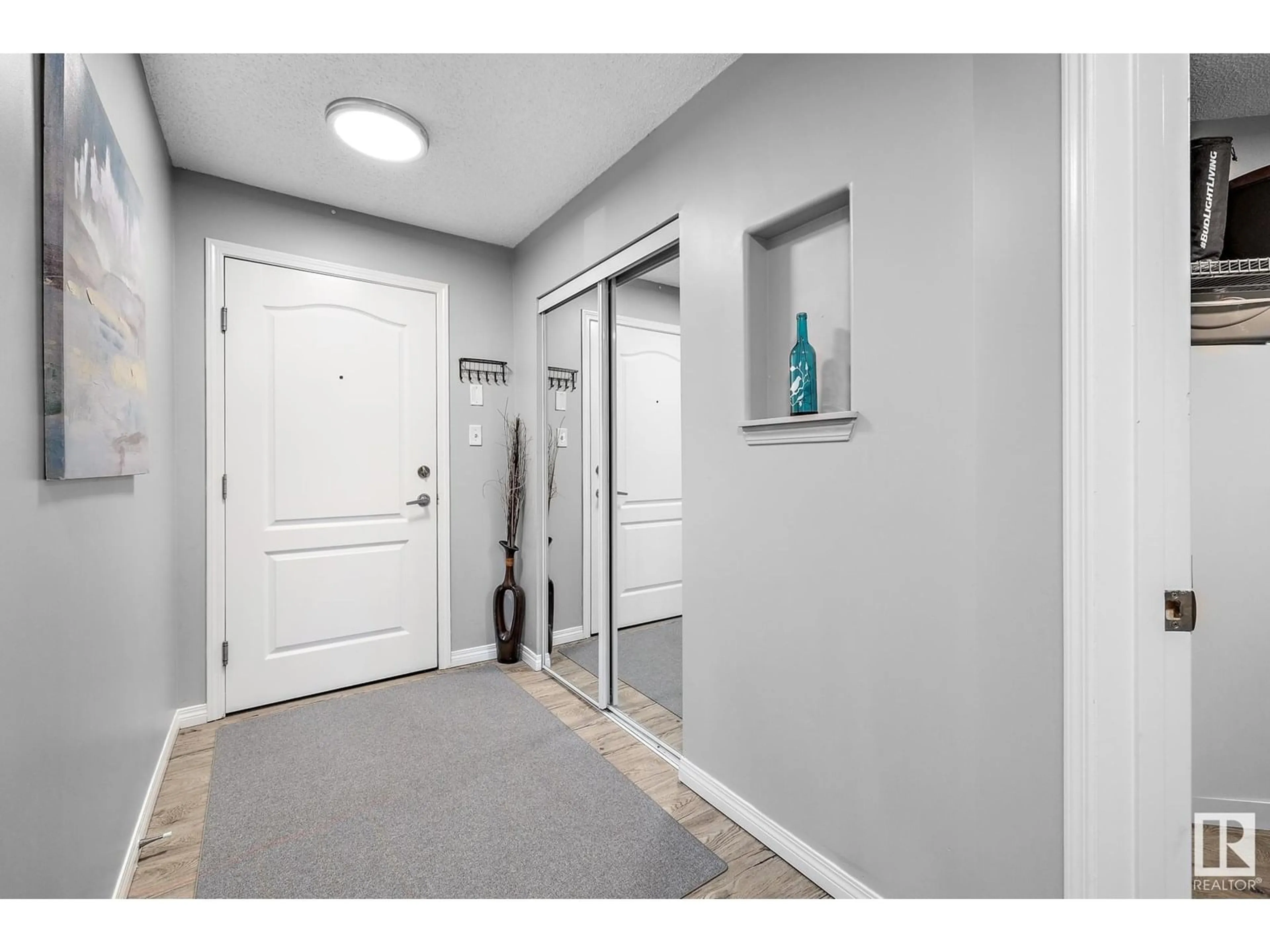 Indoor entryway for 5350 - 115 199 ST, Edmonton Alberta T6M0A4