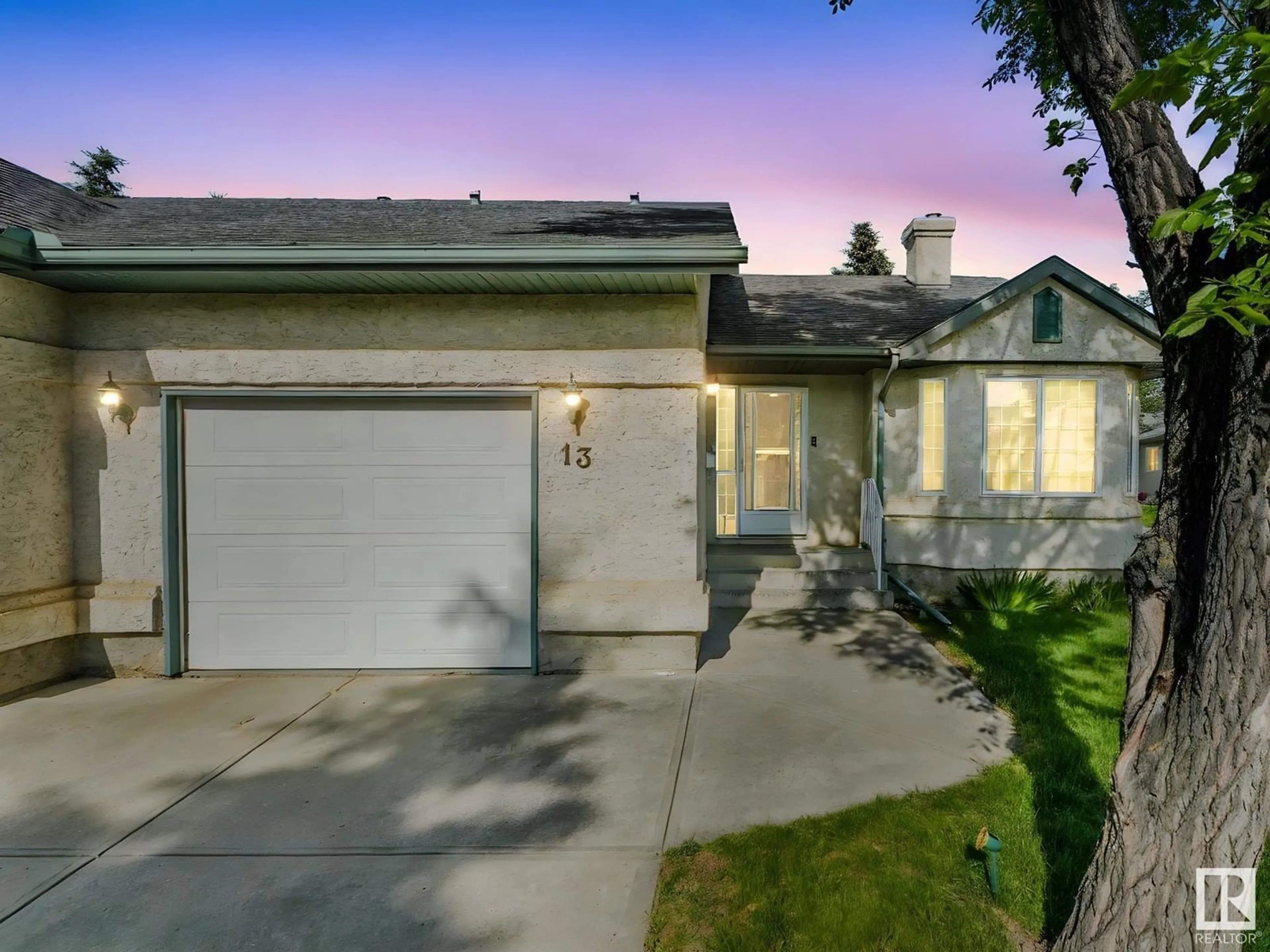 Home with vinyl exterior material, street for #13 - 9420 172 ST NW, Edmonton Alberta T5T6K1