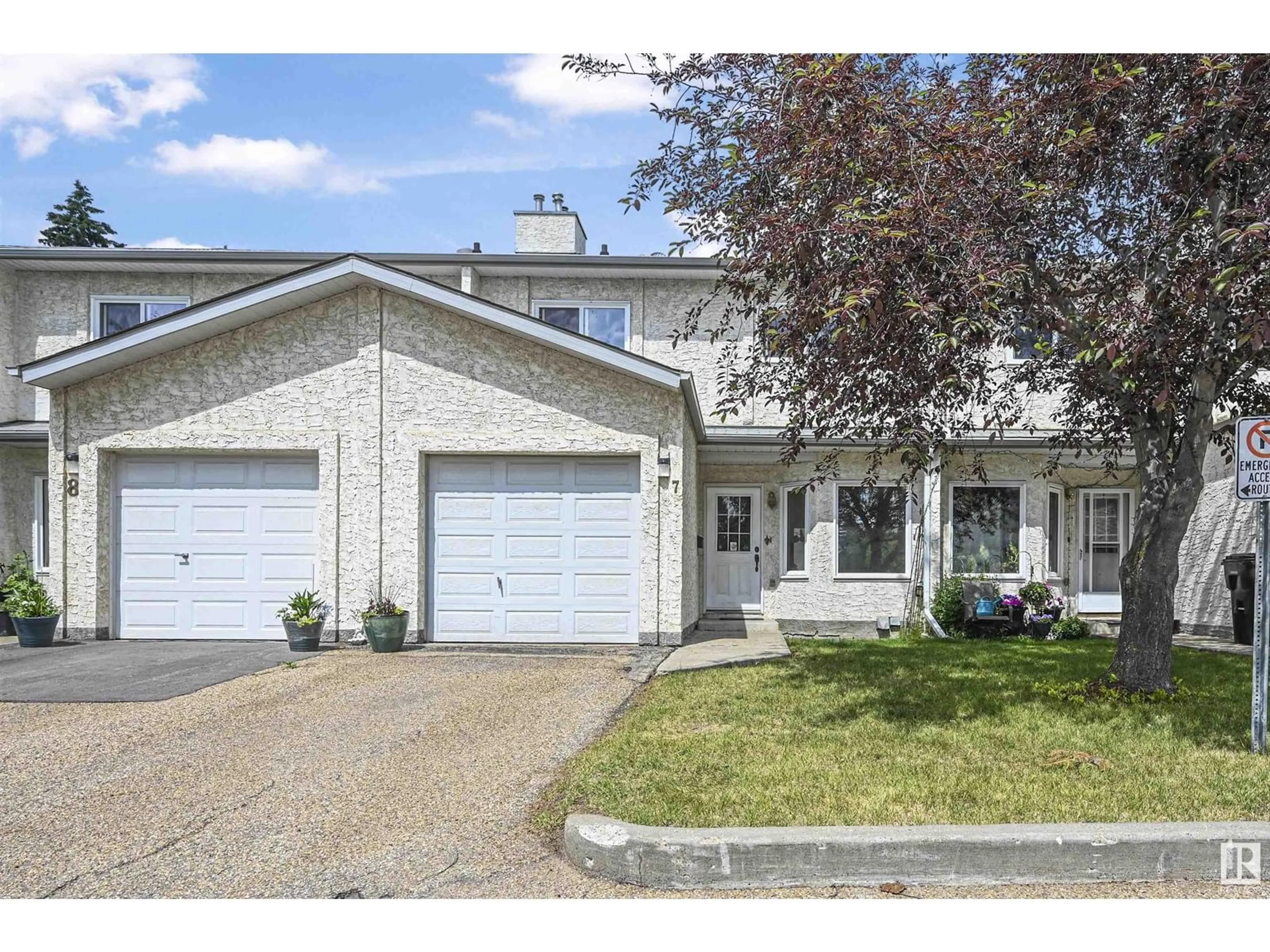 Home with vinyl exterior material, street for #7 - 3520 60 ST, Edmonton Alberta T6L6H5