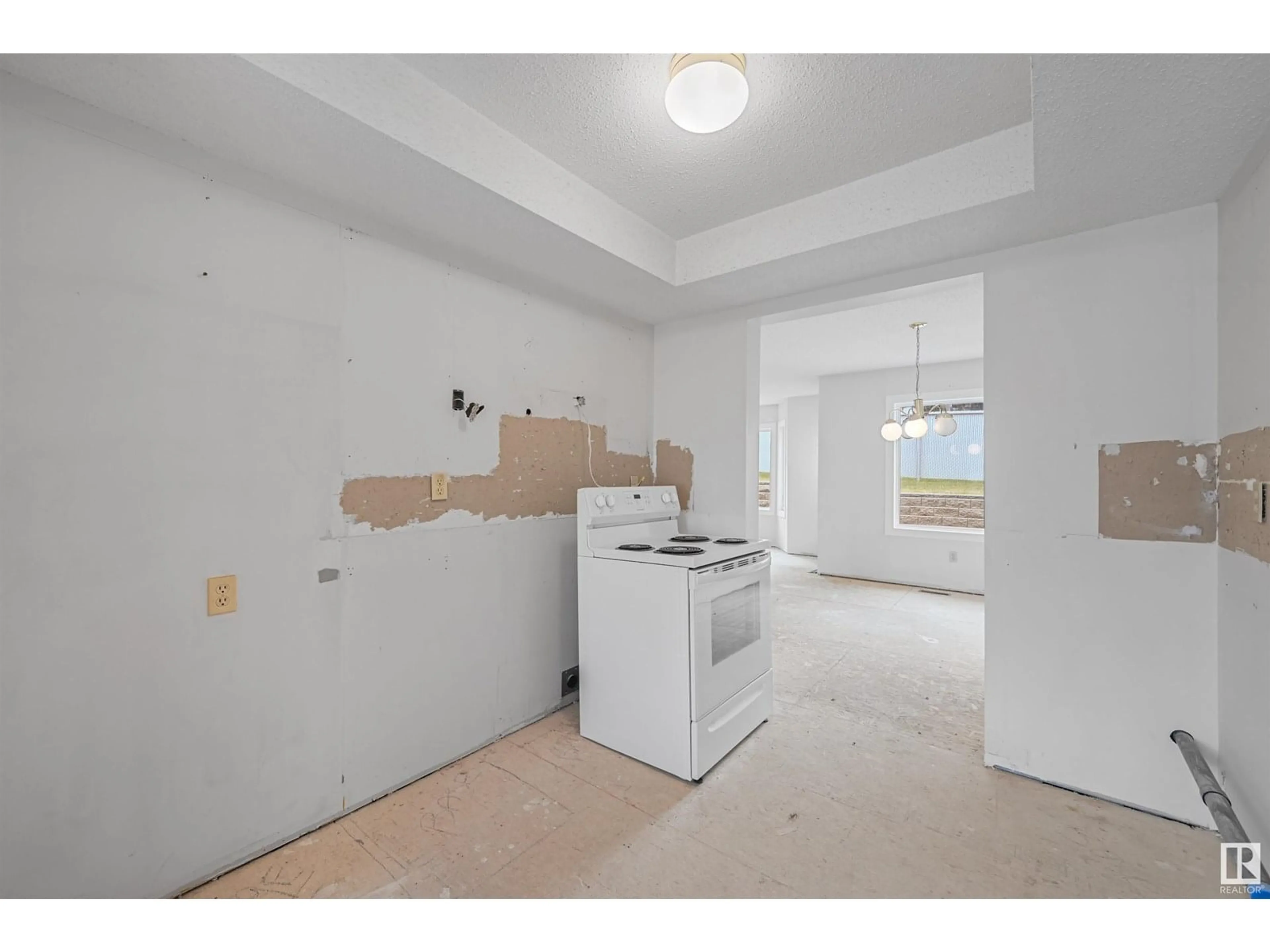 Unknown for #7 - 3520 60 ST, Edmonton Alberta T6L6H5