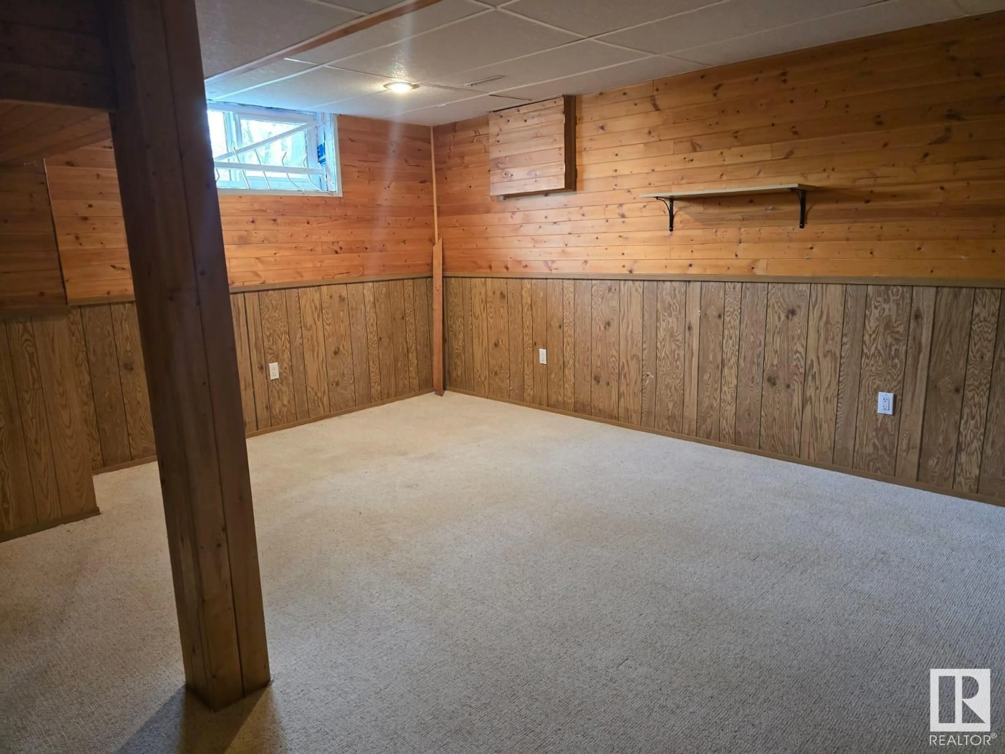 A pic of a room for 14208 31 ST, Edmonton Alberta T5Y1H1