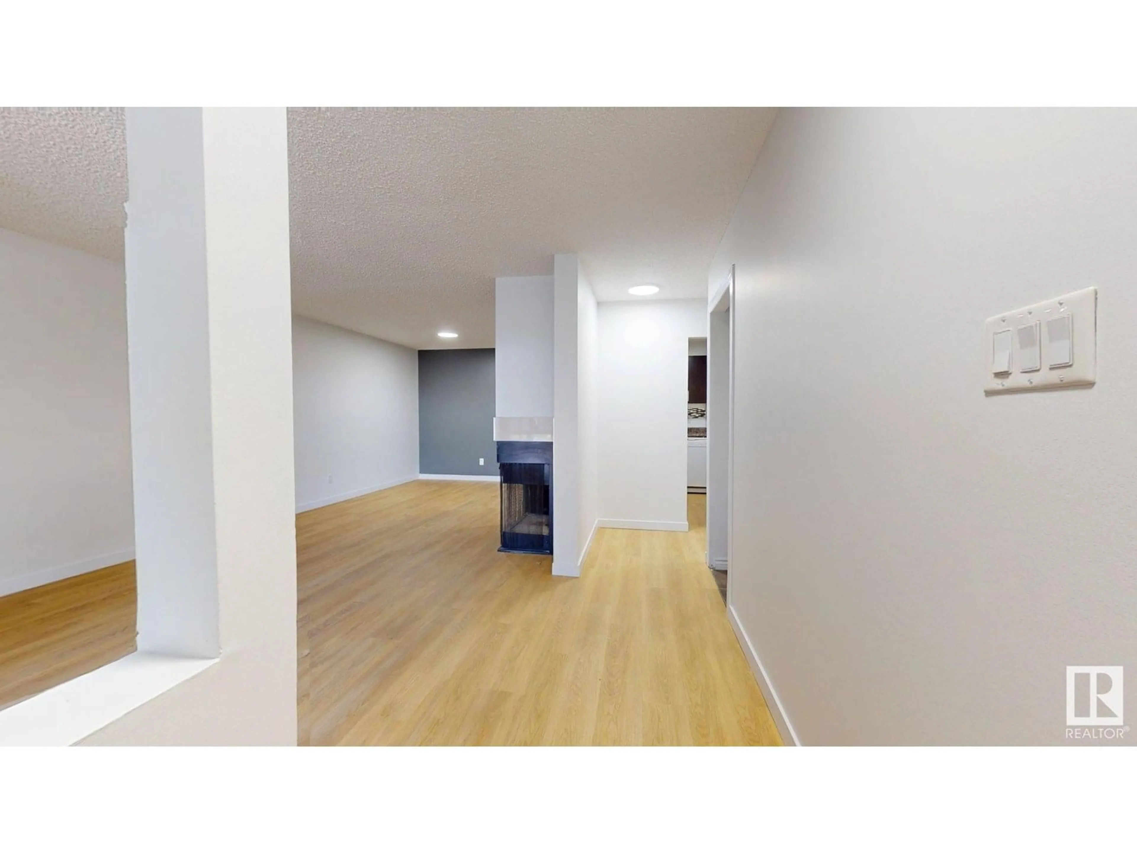 A pic of a room for 1503 MILL WOODS RD E, Edmonton Alberta T6L4T3