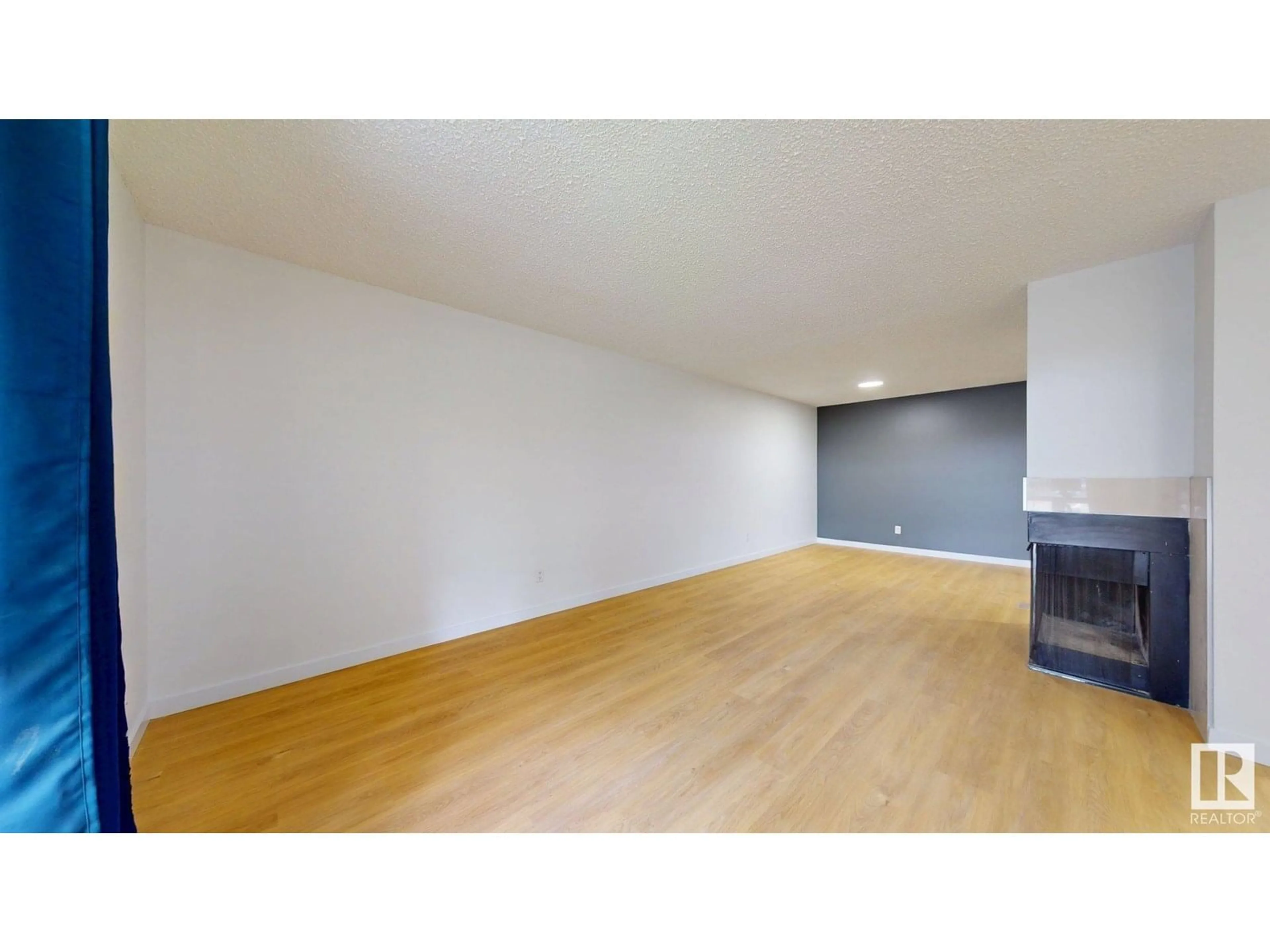 A pic of a room for 1503 MILL WOODS RD E, Edmonton Alberta T6L4T3