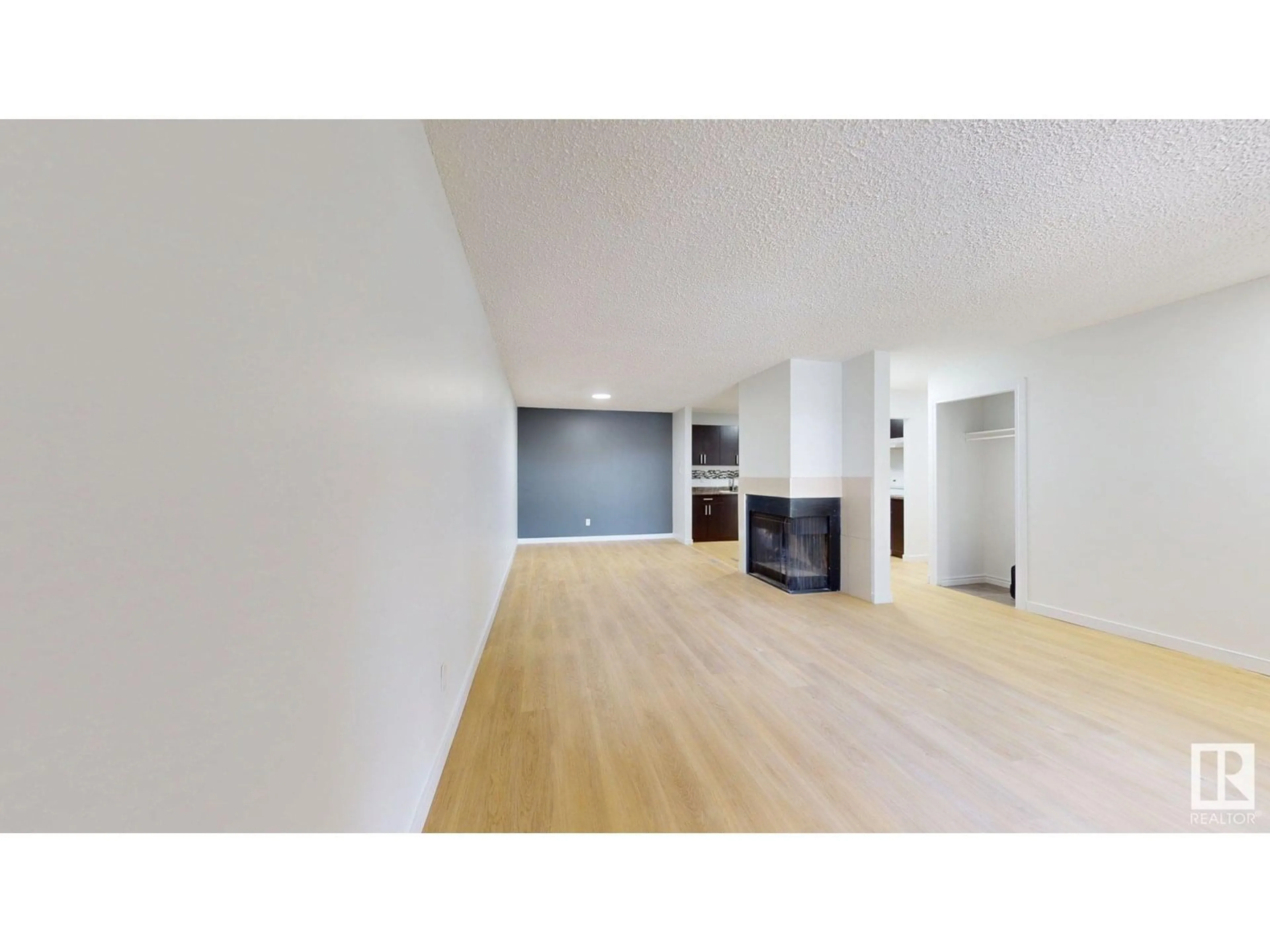 A pic of a room for 1503 MILL WOODS RD E, Edmonton Alberta T6L4T3