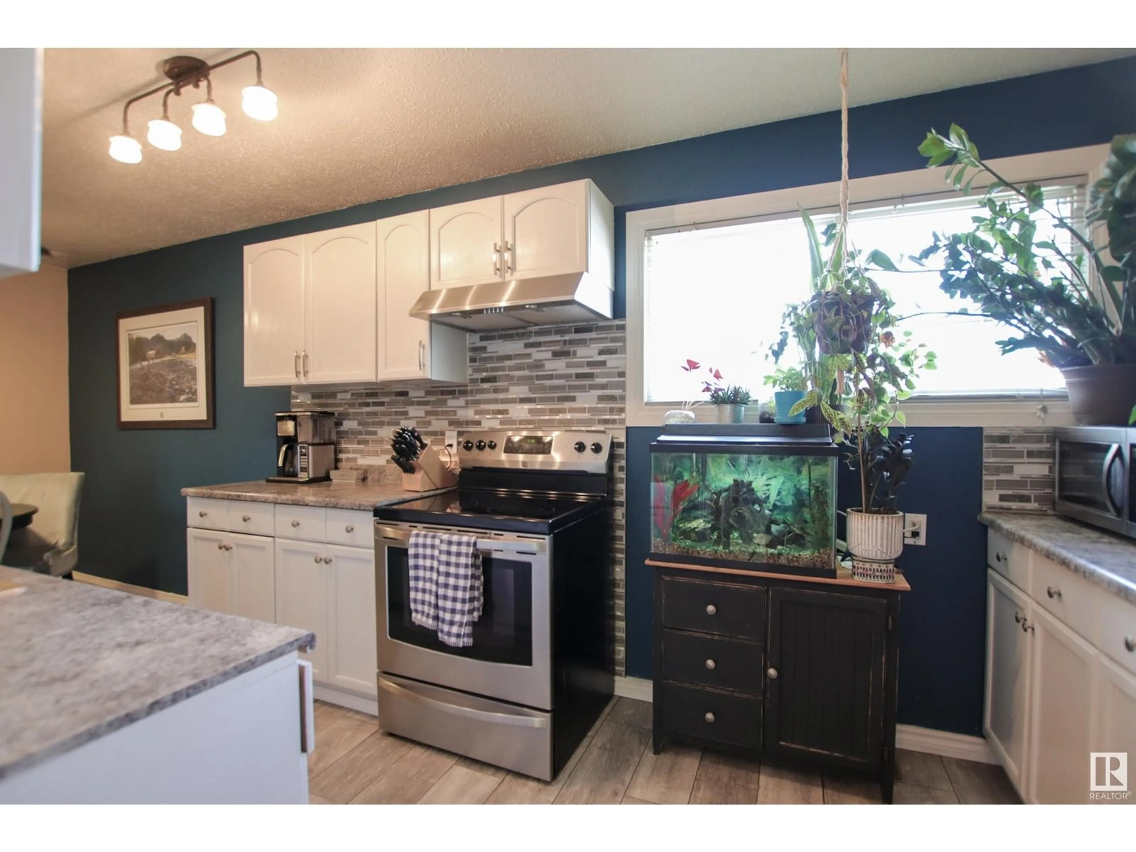 Open concept kitchen, unknown for 10D TWIN TC, Edmonton Alberta T6K1V4