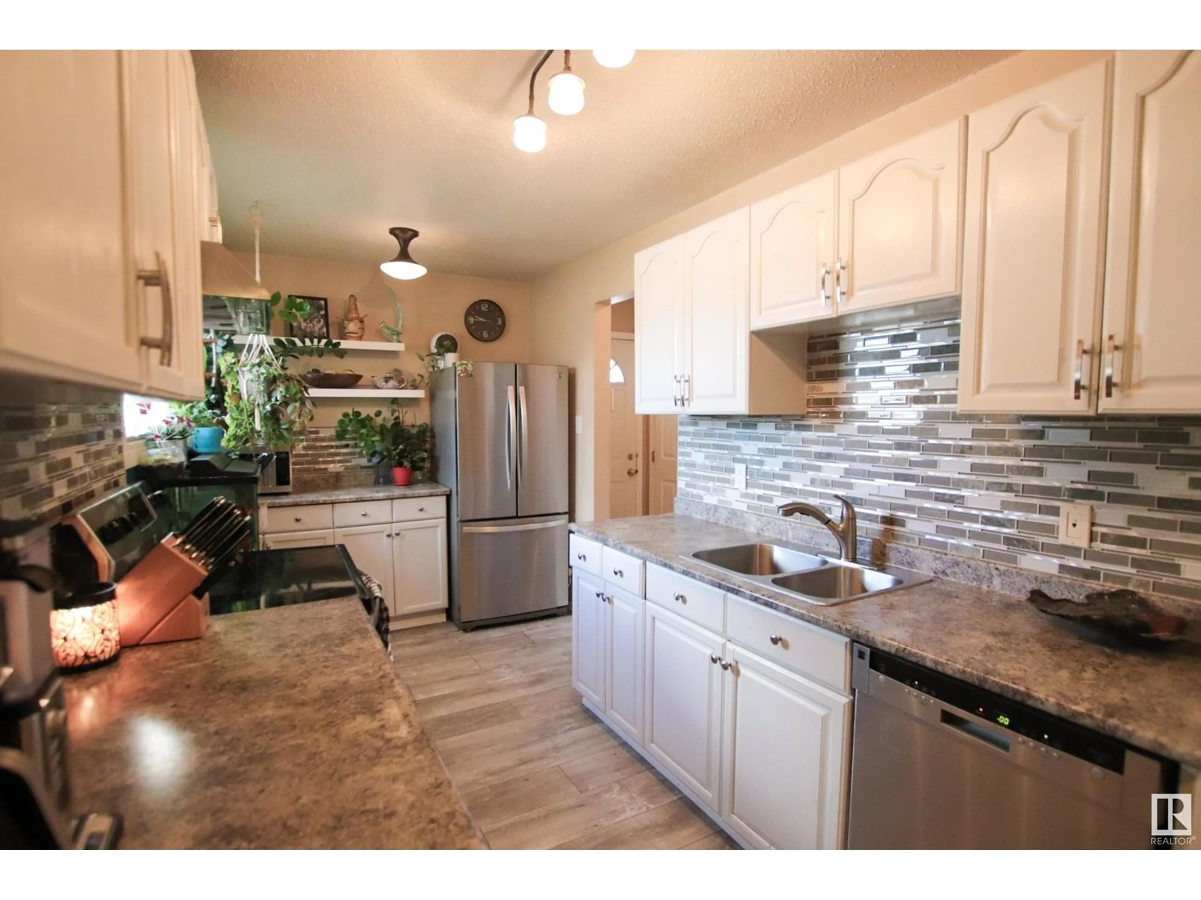 Open concept kitchen, unknown for 10D TWIN TC, Edmonton Alberta T6K1V4