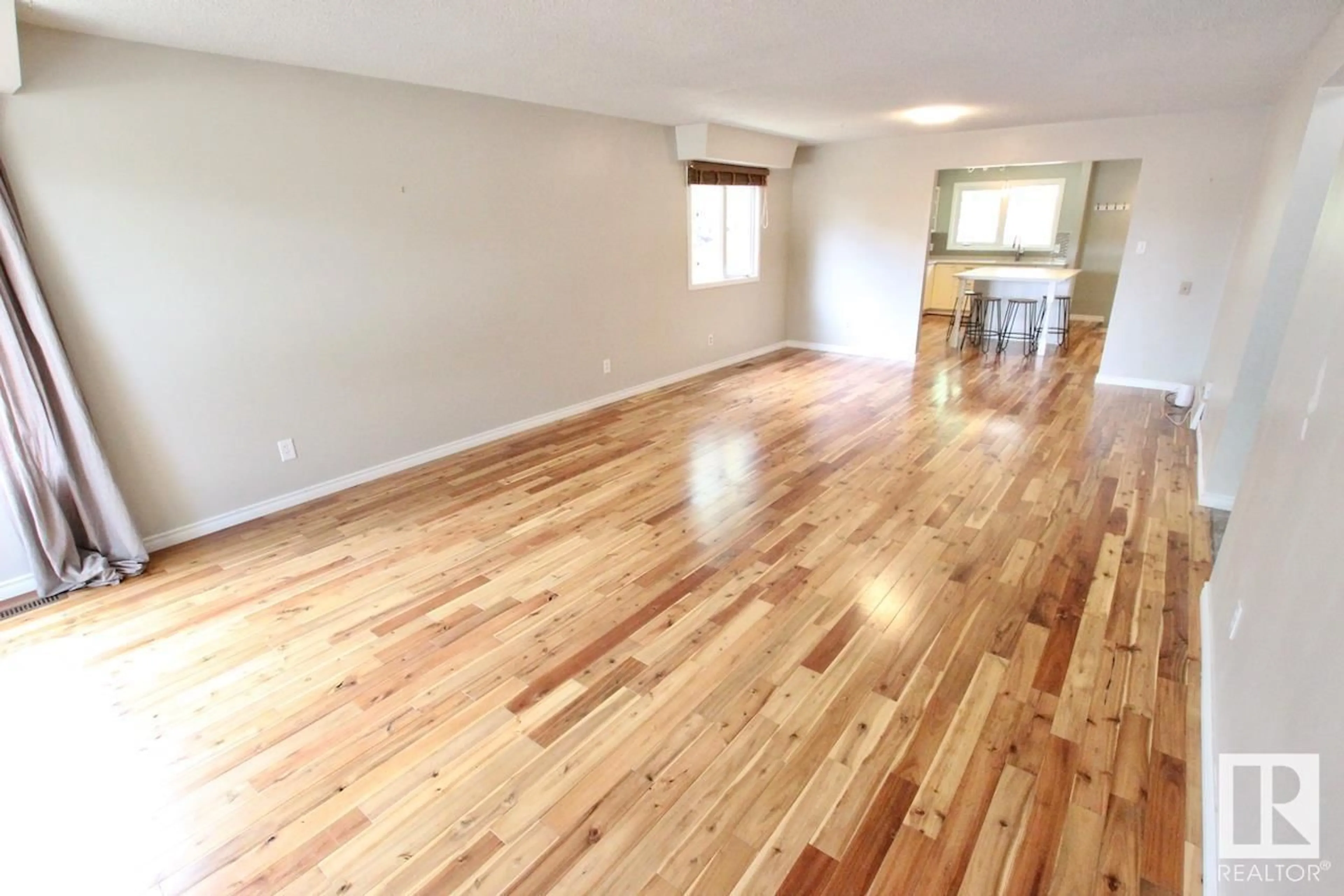 A pic of a room for 5530 145A AV, Edmonton Alberta T5A2S1