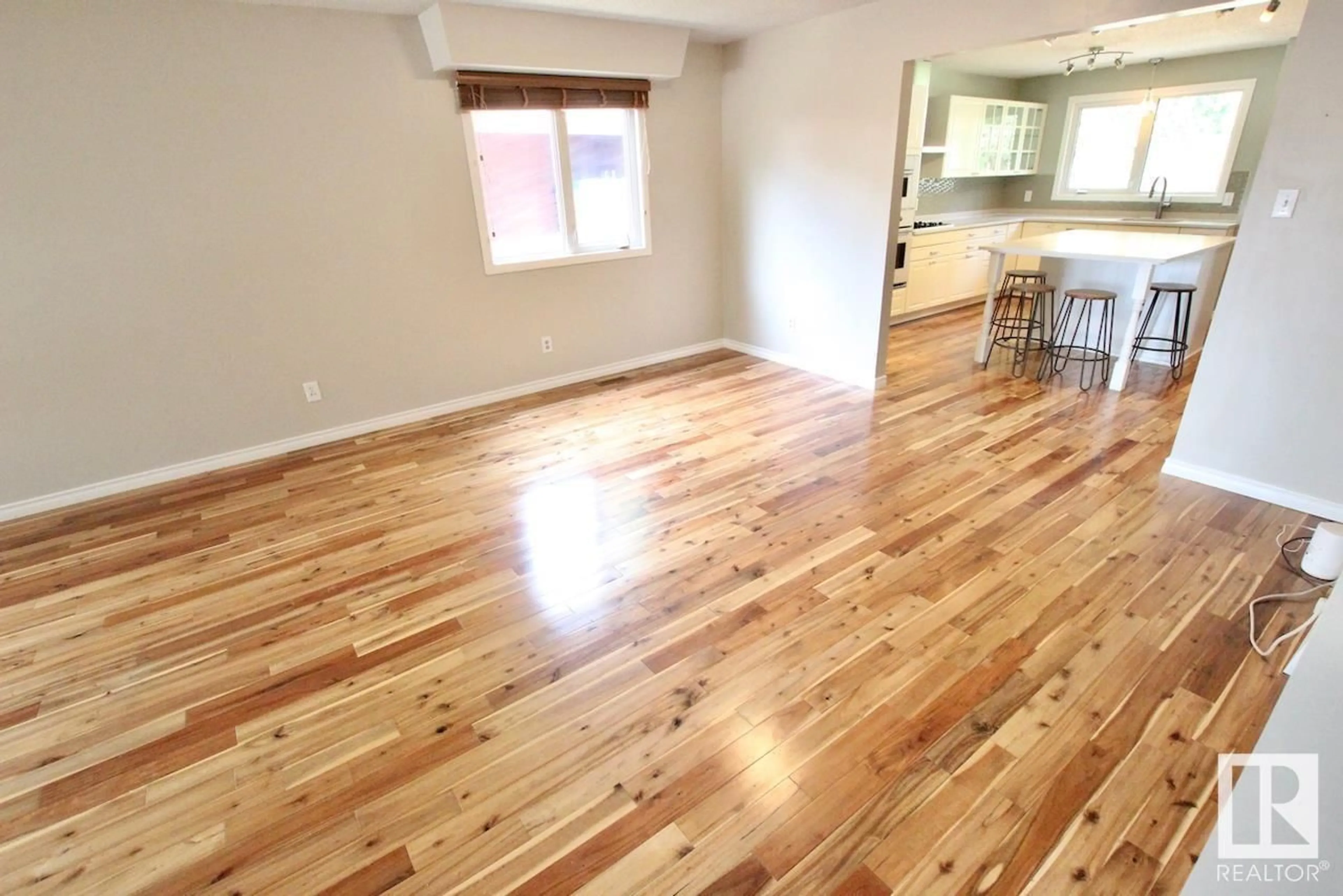 A pic of a room for 5530 145A AV, Edmonton Alberta T5A2S1