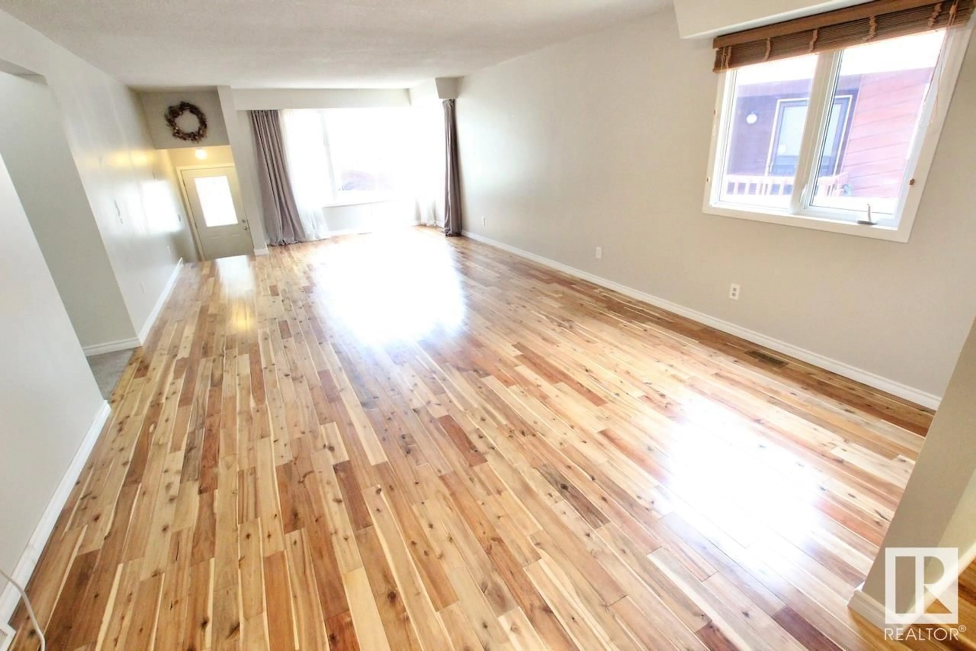A pic of a room for 5530 145A AV, Edmonton Alberta T5A2S1