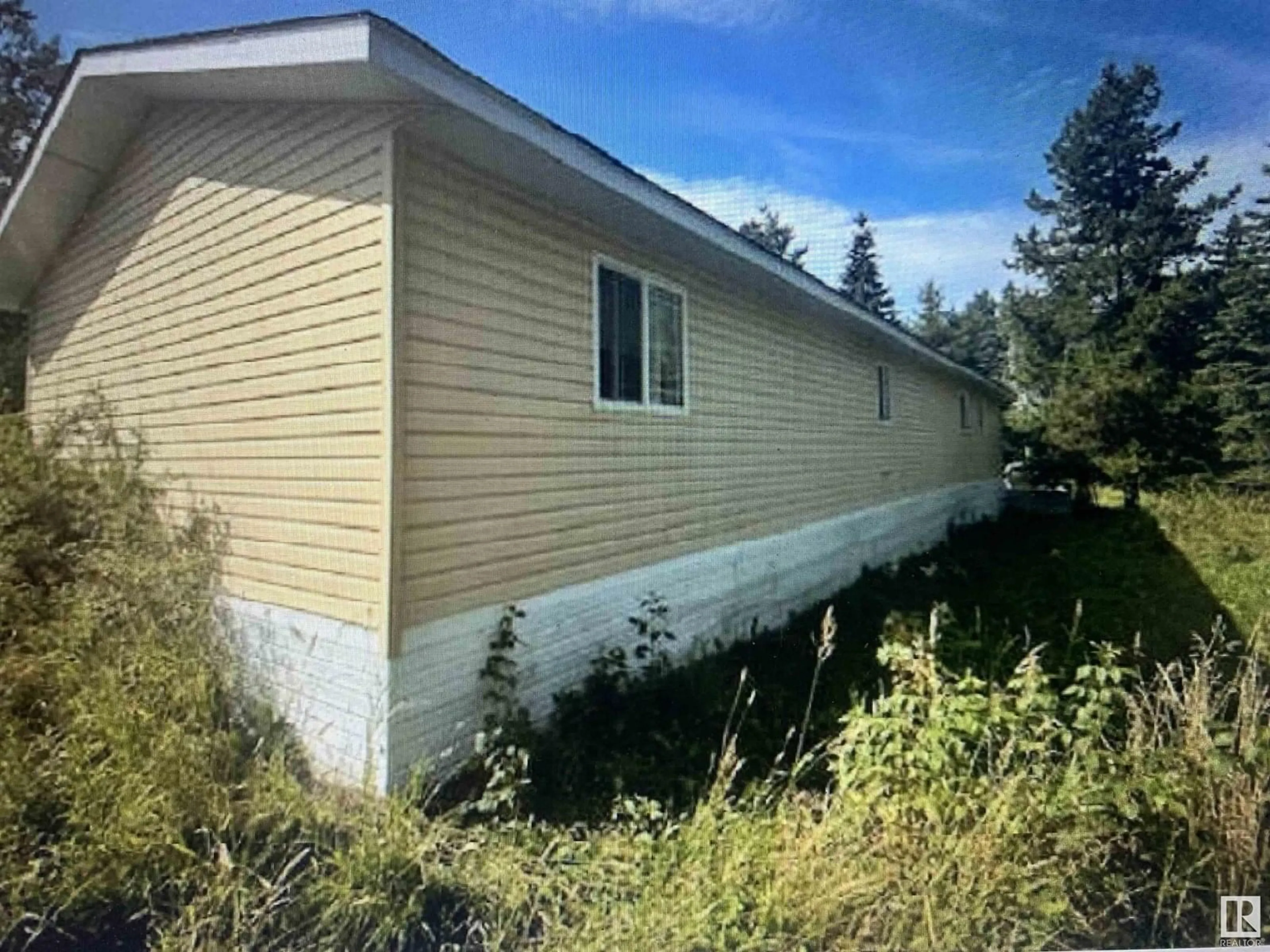 Home with vinyl exterior material, building for 11124 541 TWP, Rural Yellowhead Alberta T0E2M0
