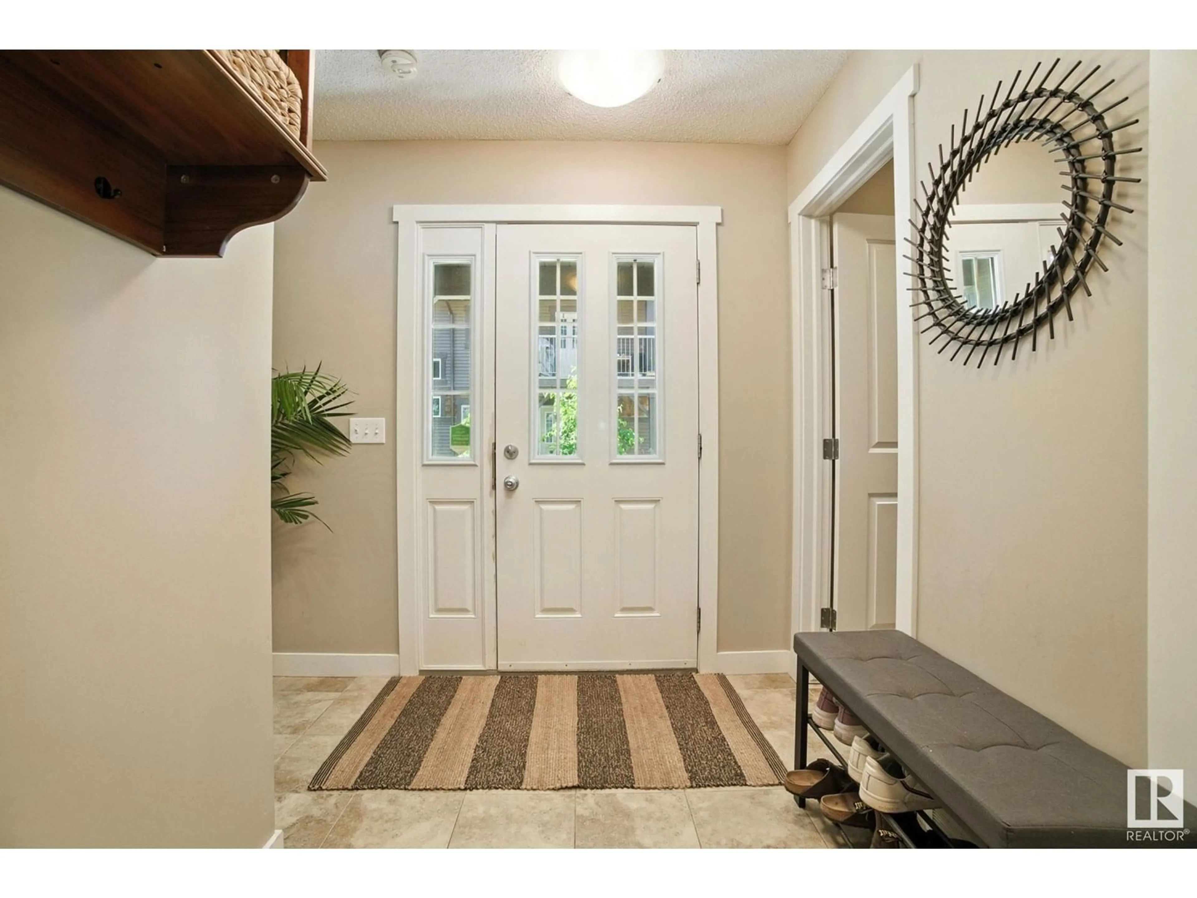 Indoor entryway for 53 - 1005 GRAYDON HILL BV, Edmonton Alberta T6W3C8