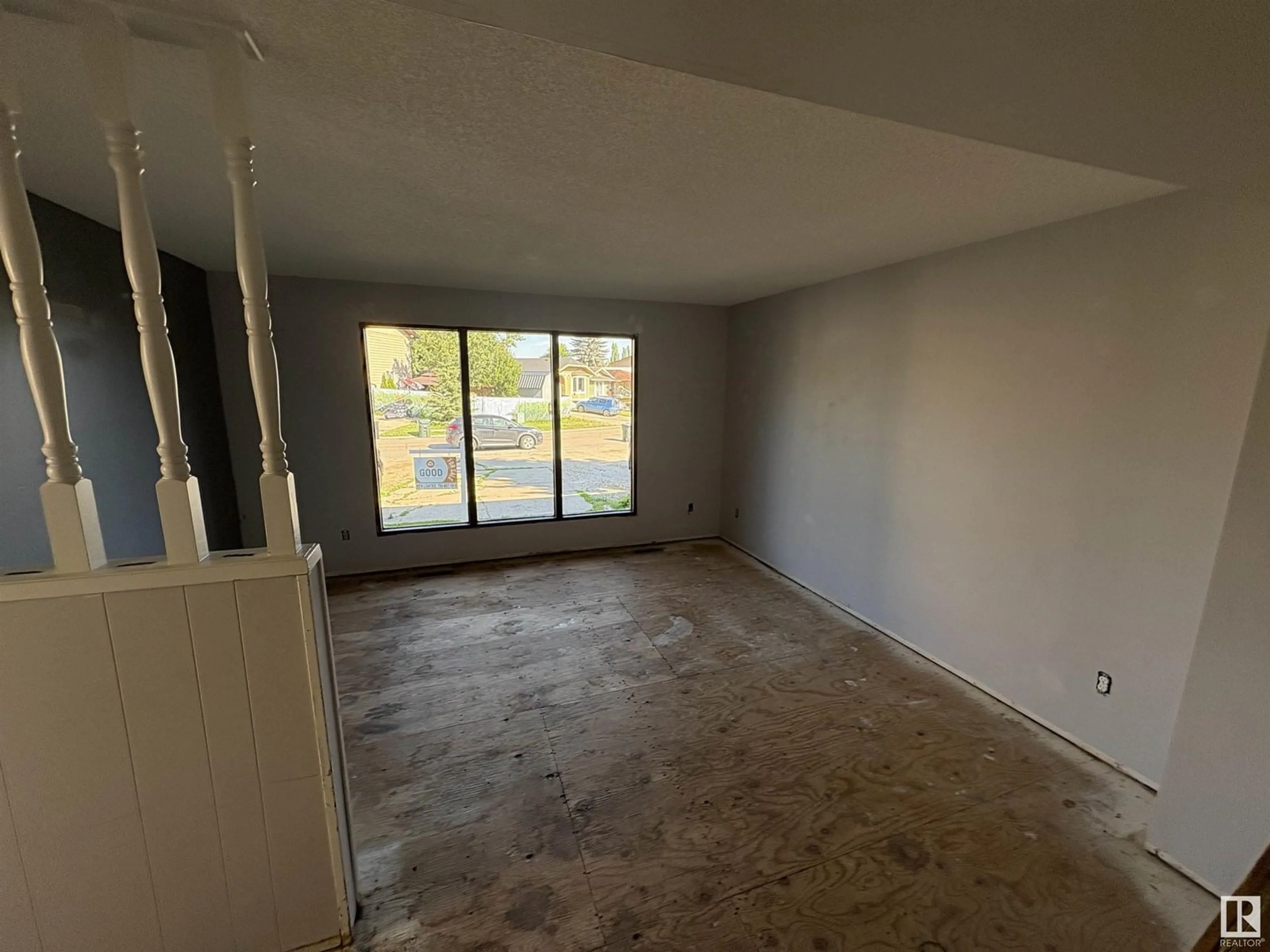 A pic of a room for 95 WELLINGTON CR, Spruce Grove Alberta T7X1K1