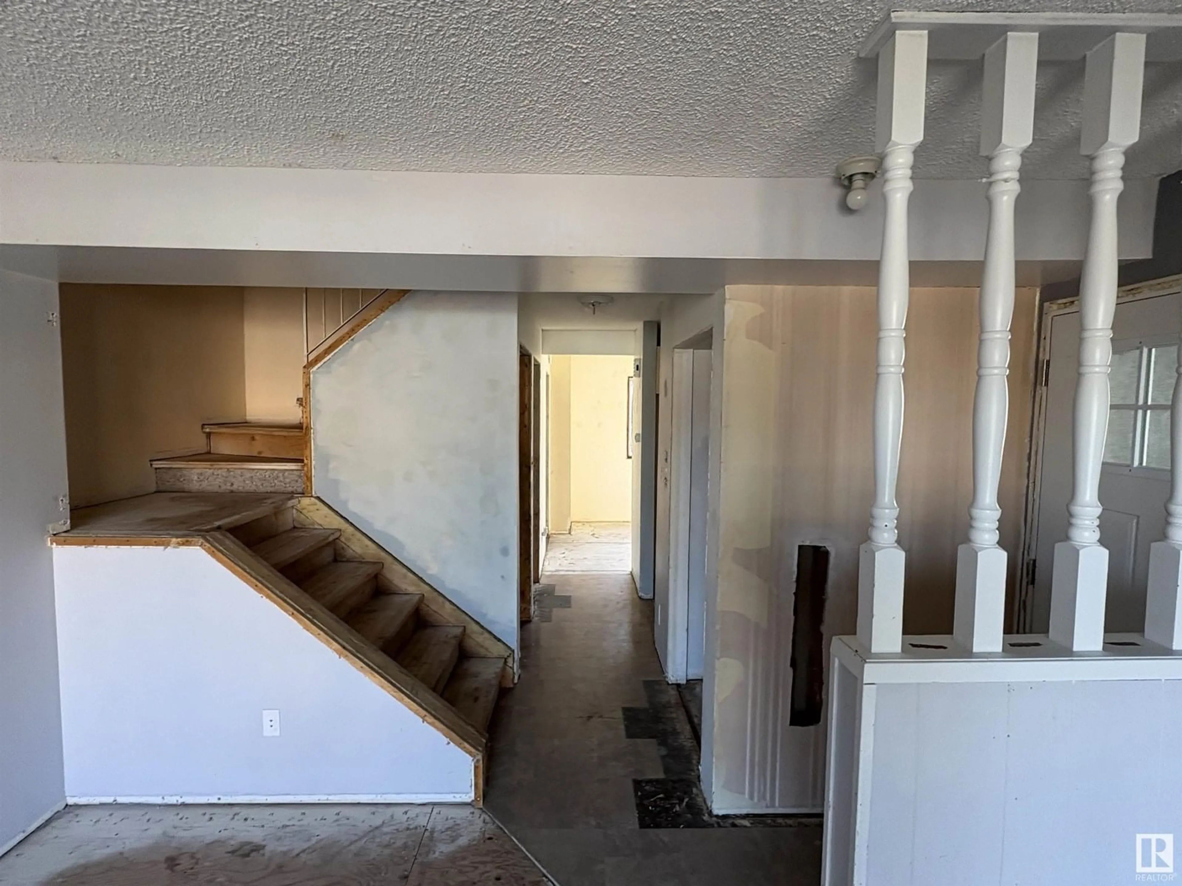 Unknown for 95 WELLINGTON CR, Spruce Grove Alberta T7X1K1