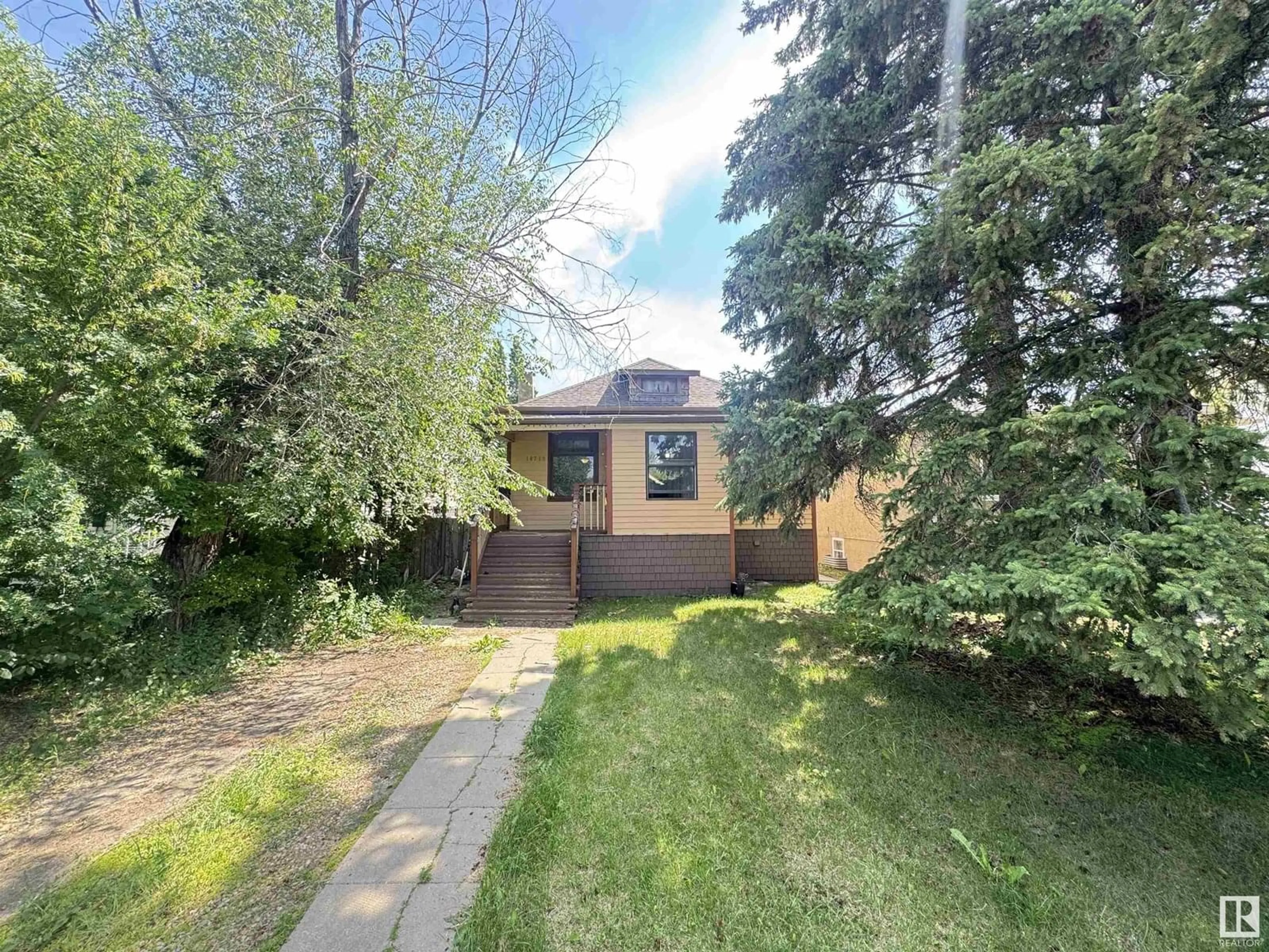 Unknown for 10719 74 AV, Edmonton Alberta T6E1G7