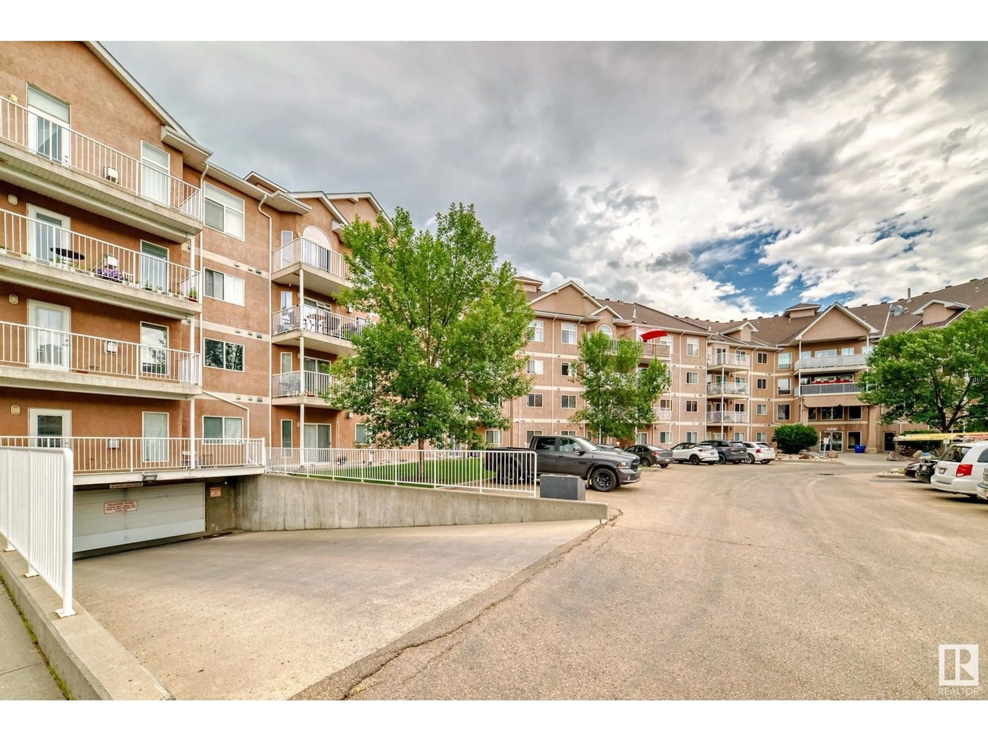 Unknown for #424 - 4312 139 AV, Edmonton Alberta T5Y3J4