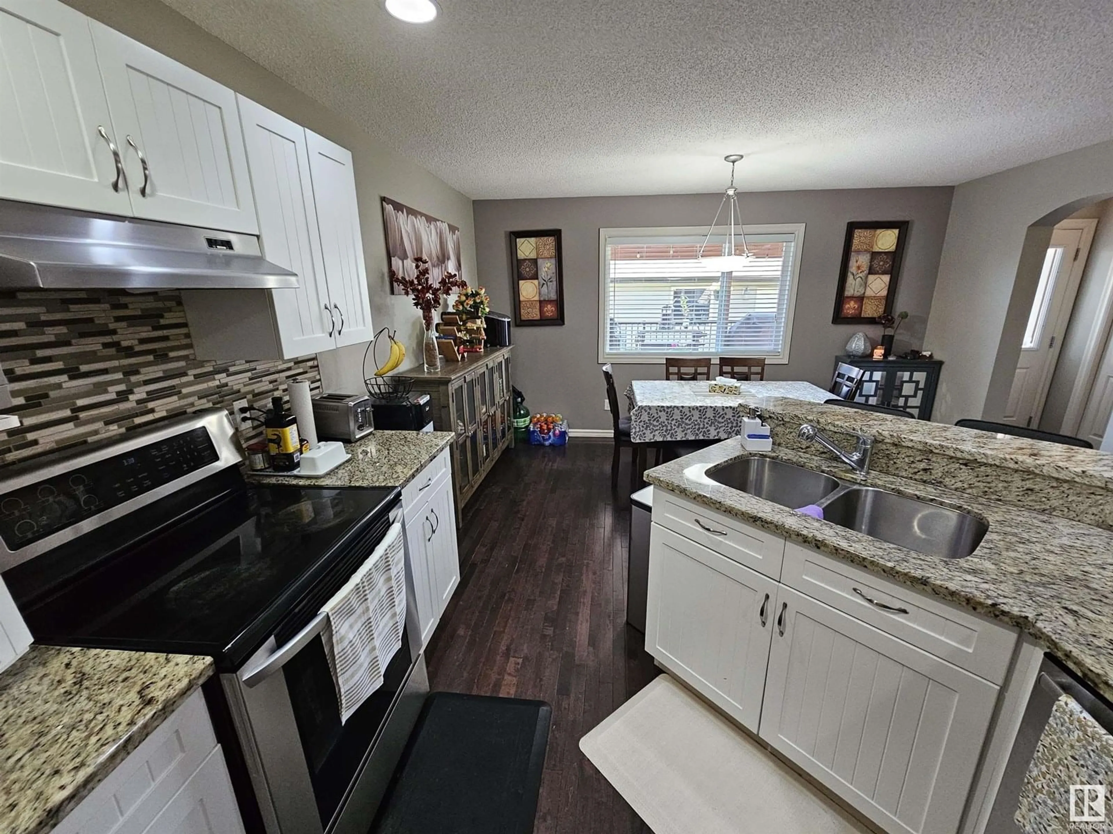 Open concept kitchen, unknown for 1123 36 AV, Edmonton Alberta T6T0E9