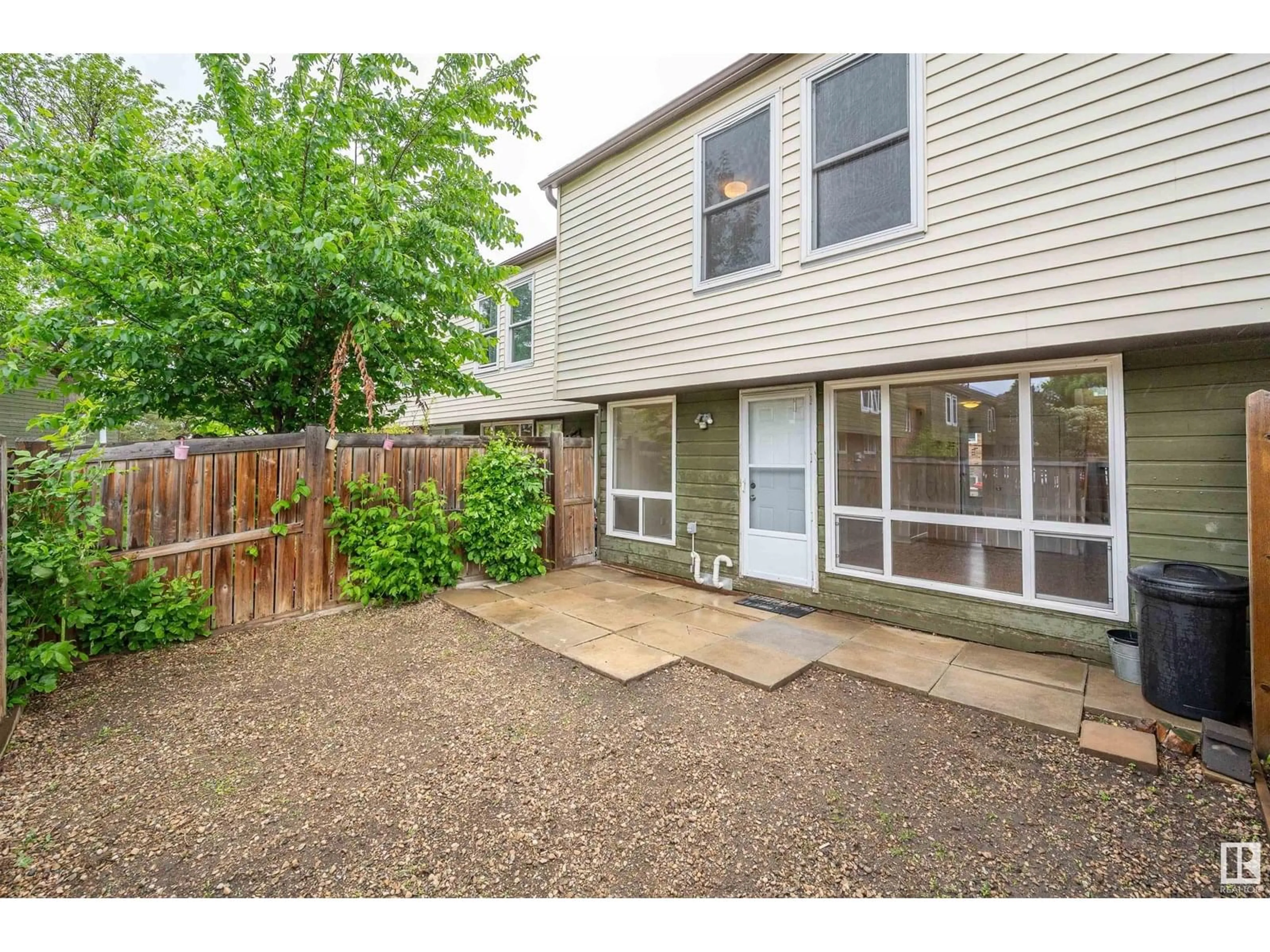 Patio, street for 528 ABBOTTSFIELD RD, Edmonton Alberta T5W4R3