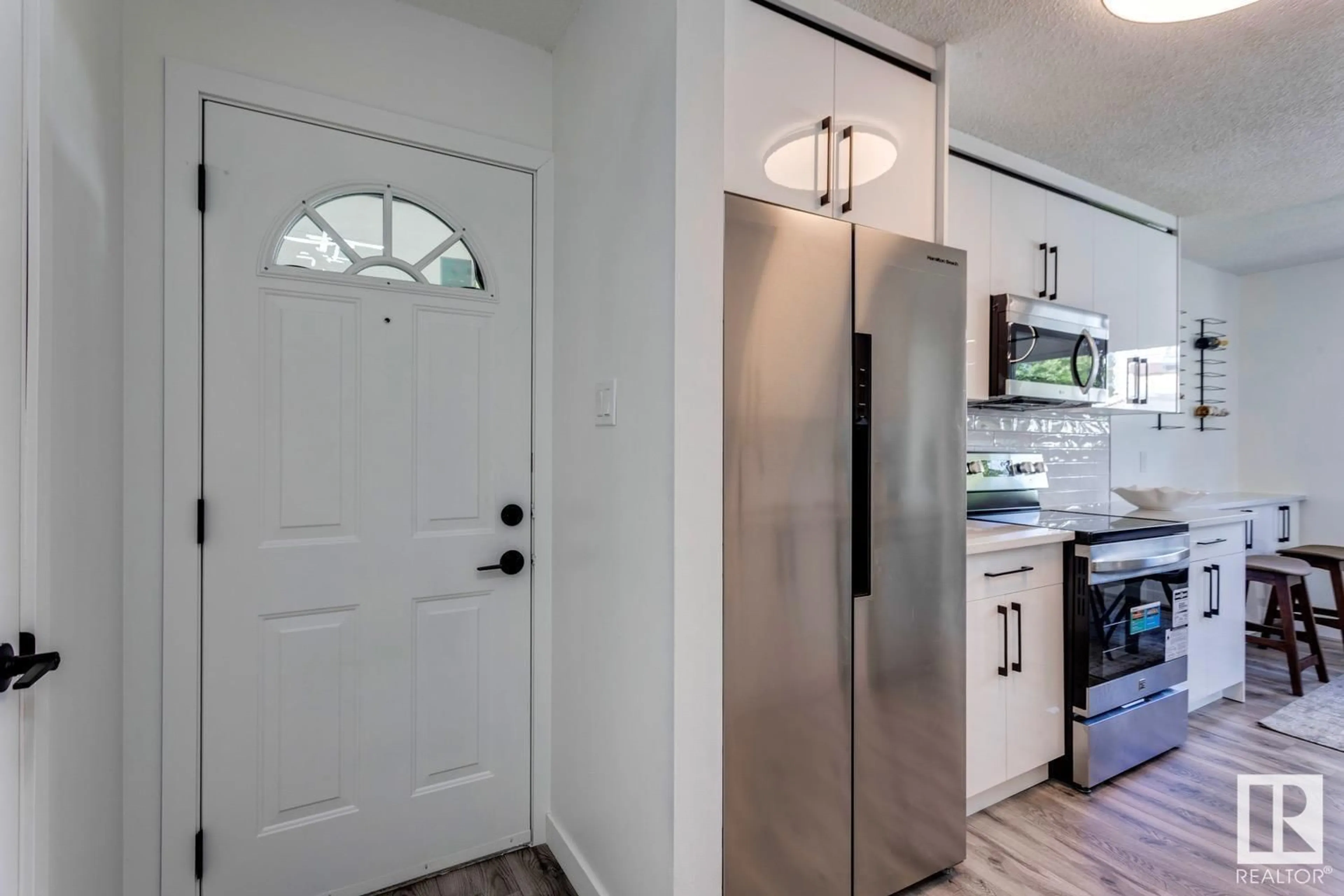 Indoor entryway for 12D TWIN TC, Edmonton Alberta T6V1V4