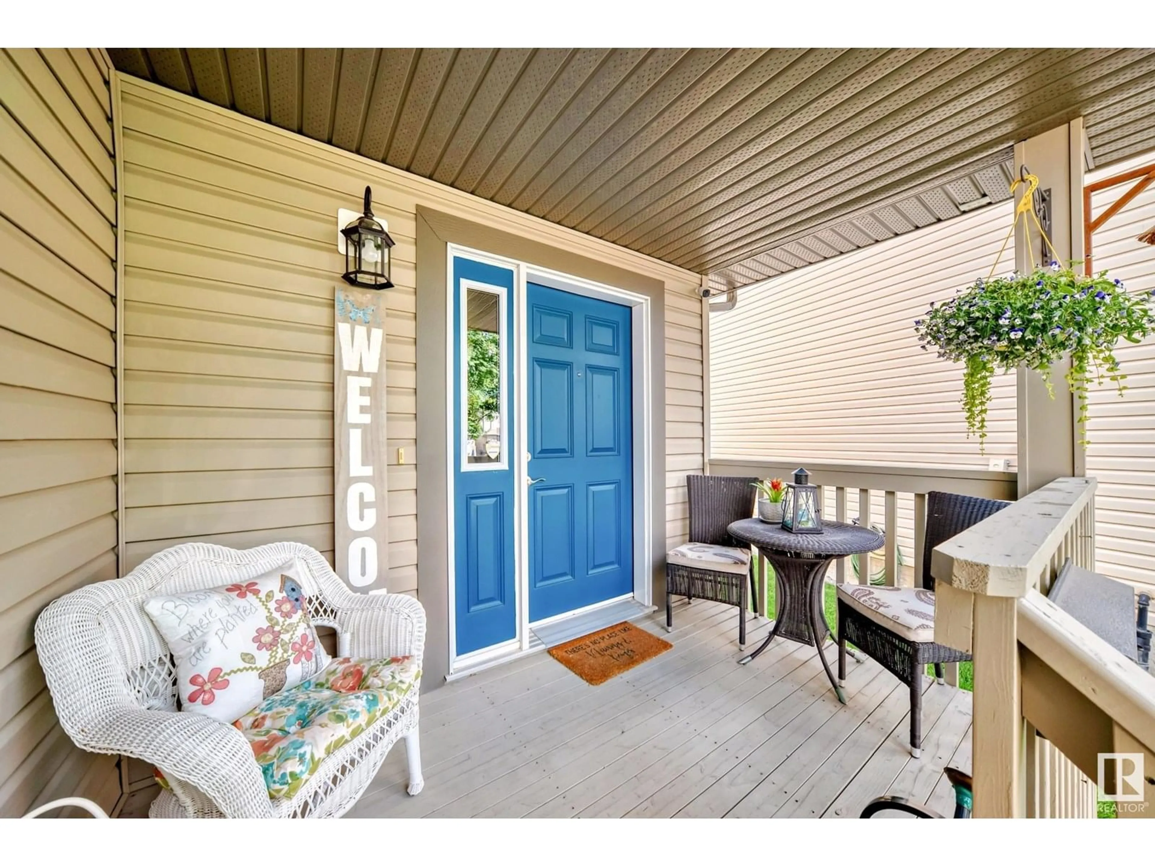 Indoor entryway for 603 FOXTAIL LN, Sherwood Park Alberta T8A3C2
