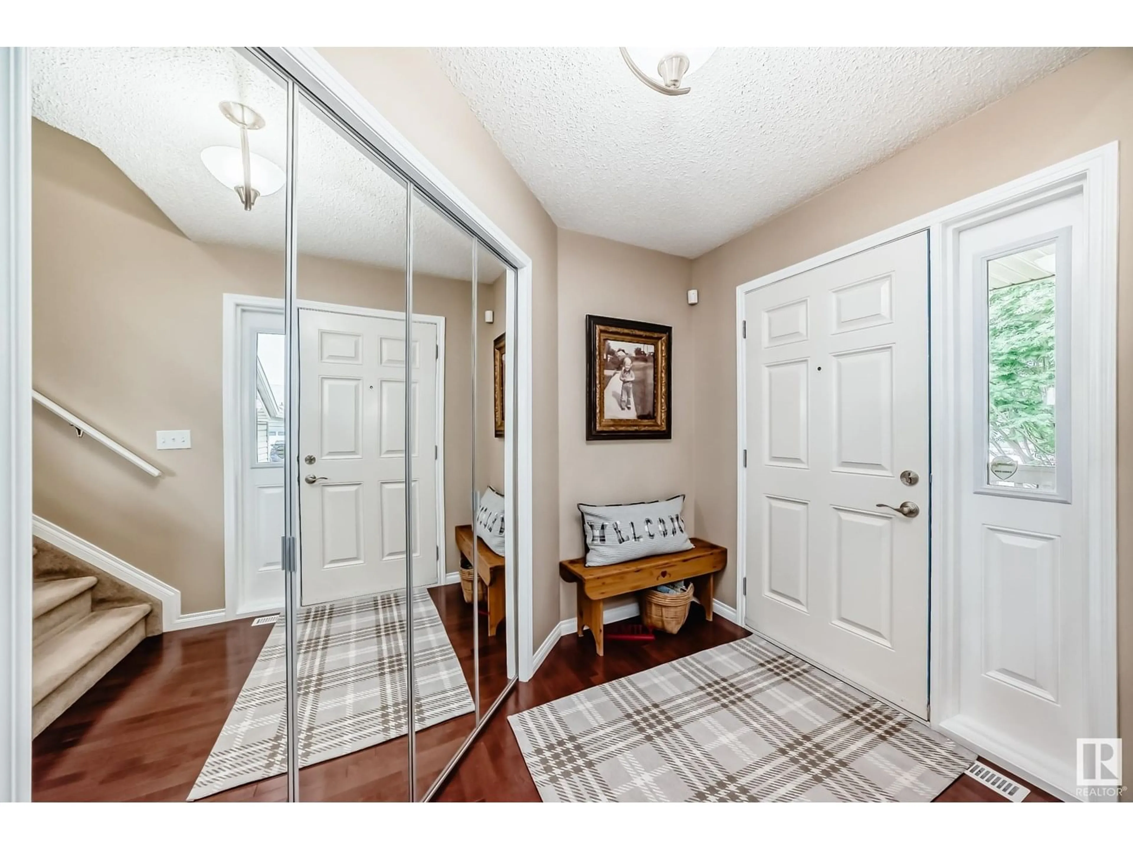 Indoor entryway for 603 FOXTAIL LN, Sherwood Park Alberta T8A3C2