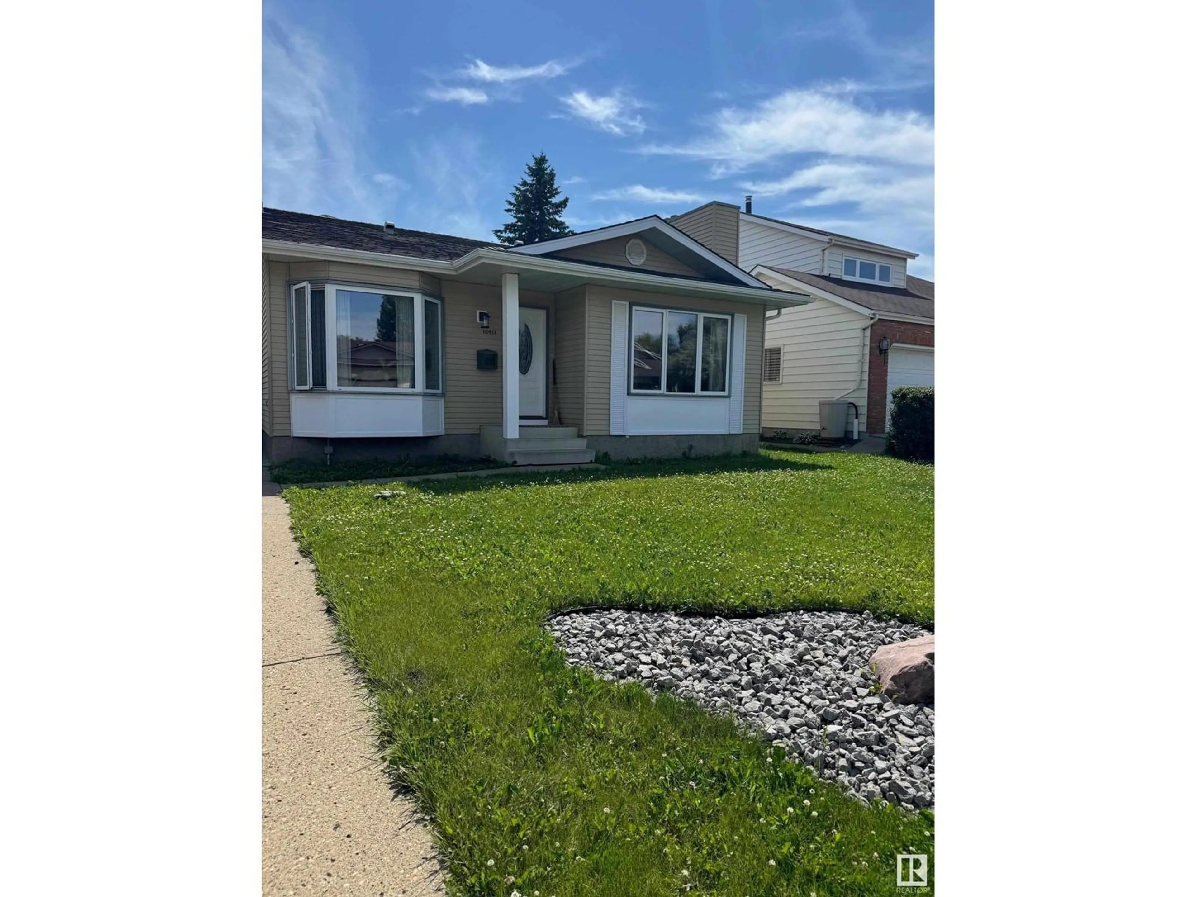 Unknown for 10411 18 AV, Edmonton Alberta T6J5J3