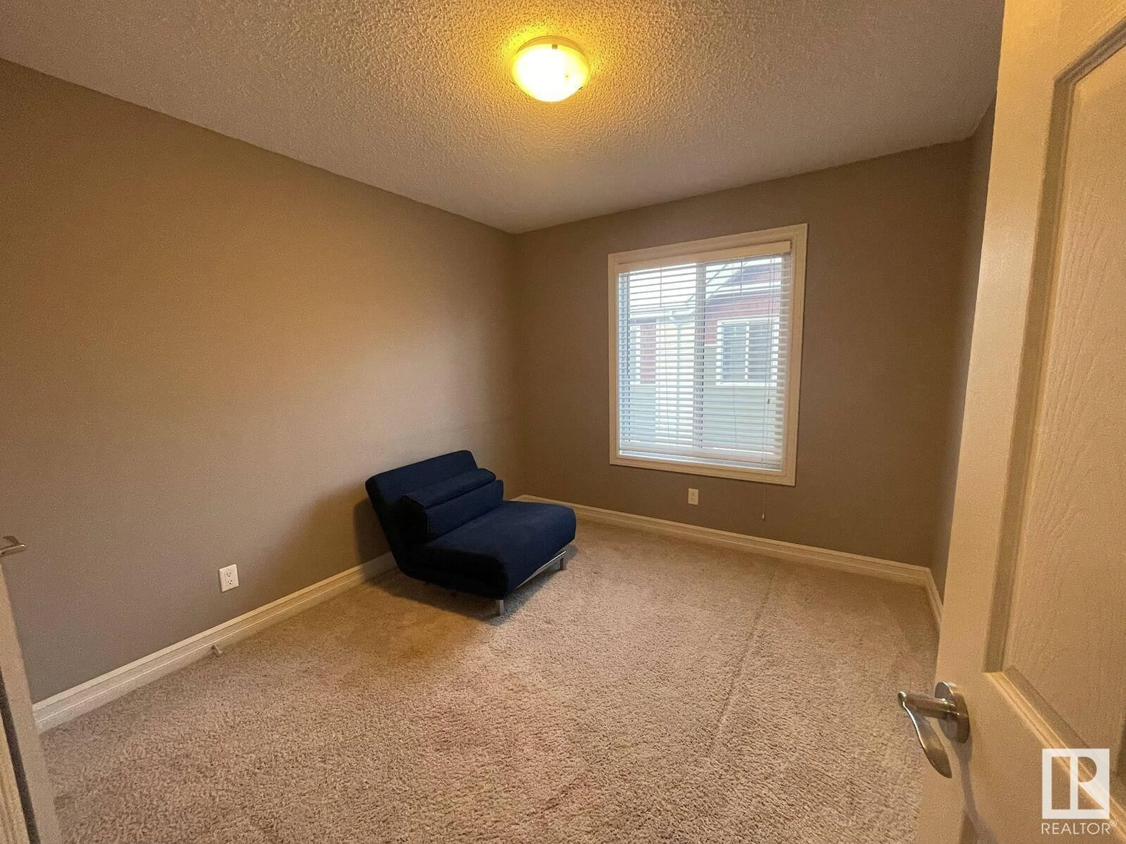 A pic of a room for #96 - 2003 RABBIT HILL RD, Edmonton Alberta T6R0R7
